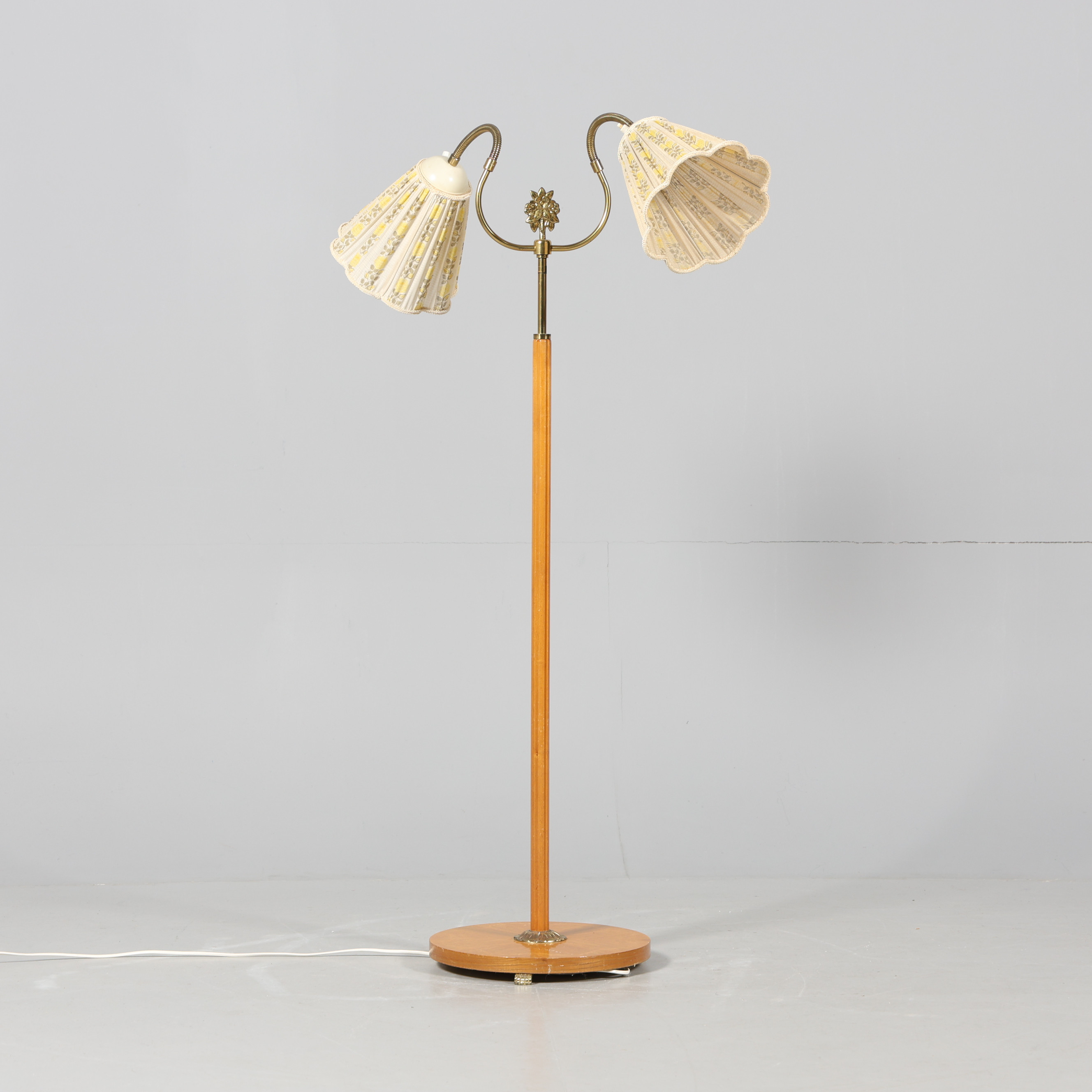 GOLVLAMPA, 2-armad, 1900-talets mitt.