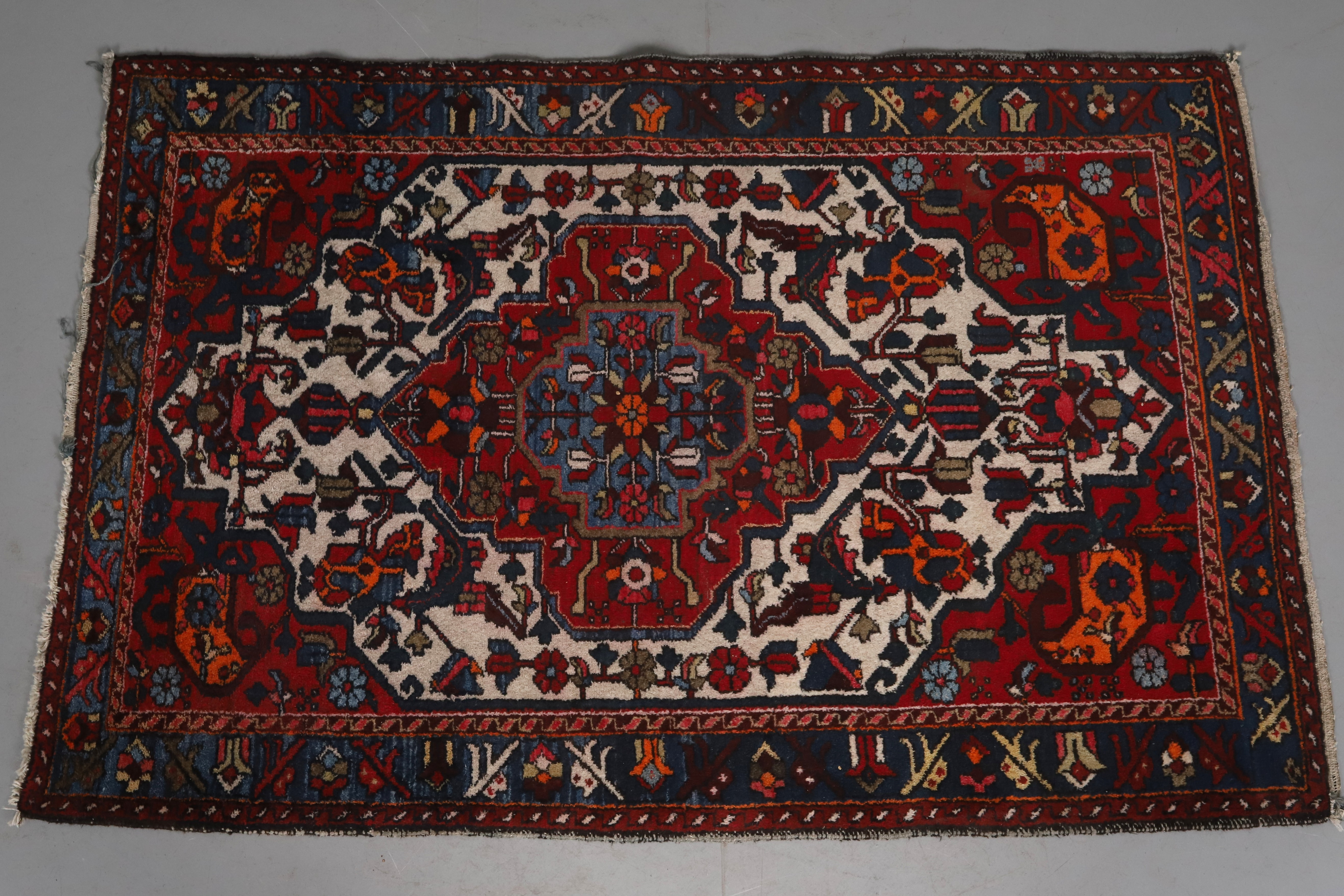 PERISKMATTA. Bakhtari, semiantik, 107 x161 cm.