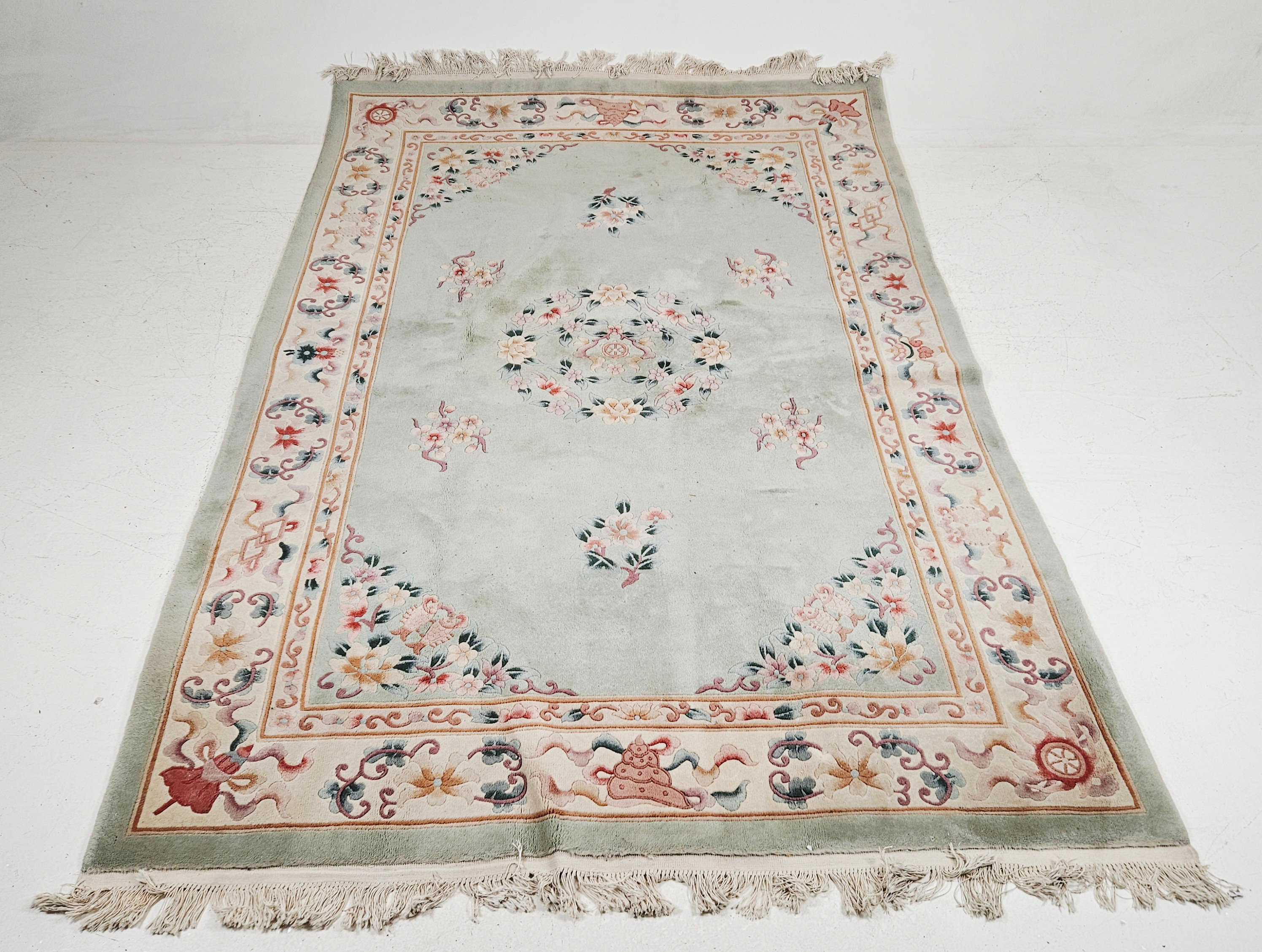 MATTA, Kina, ca. 278x181 cm.