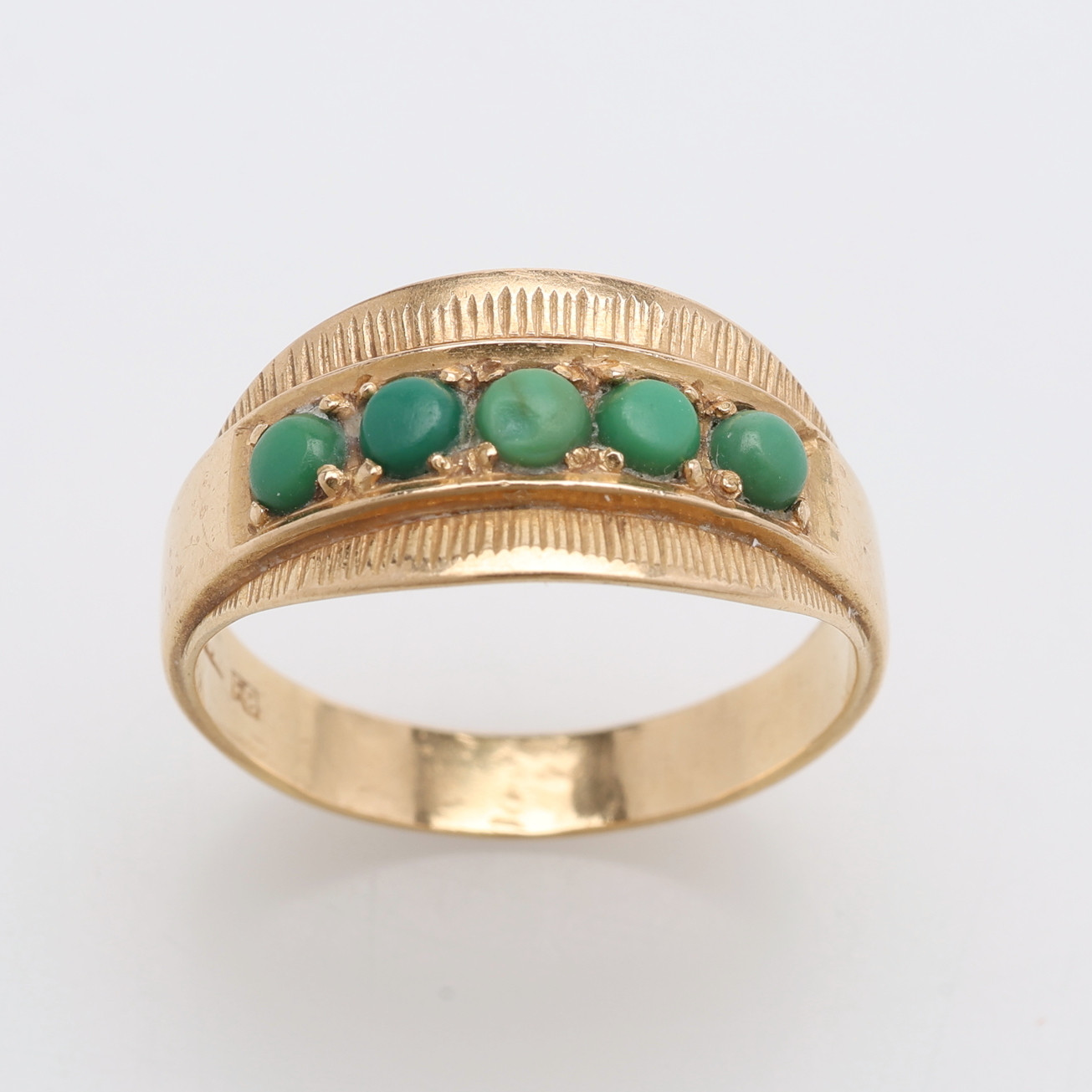 RING, STIGBERT/HERIBERT ENGELBERT, 18 k guld med cabochonslipade turkoser. Stockholm, 1955, 4 g.