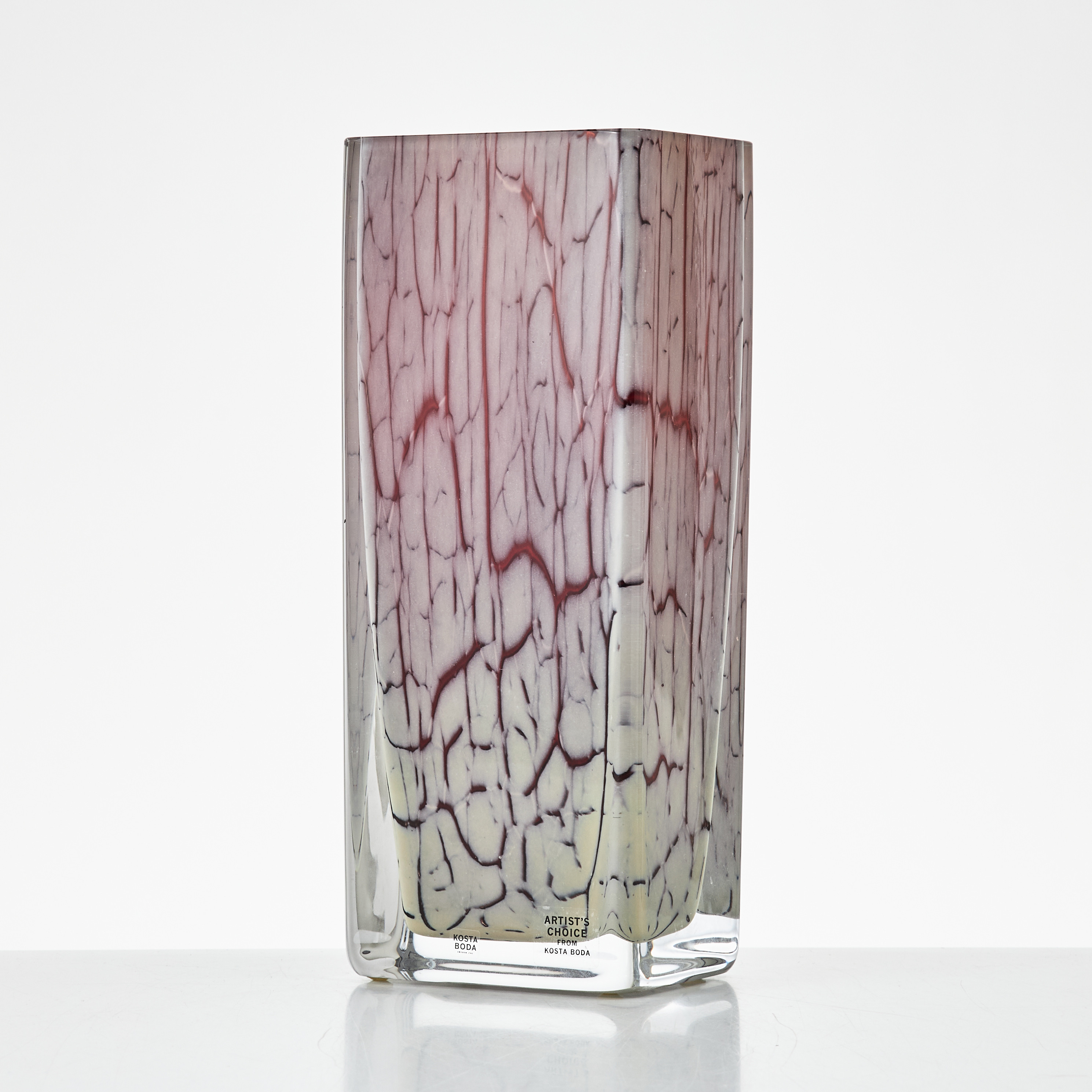 LUDVIG LÖFGREN. vas, polykromt glas, signerad och numrerad 7090851, Kosta Boda.