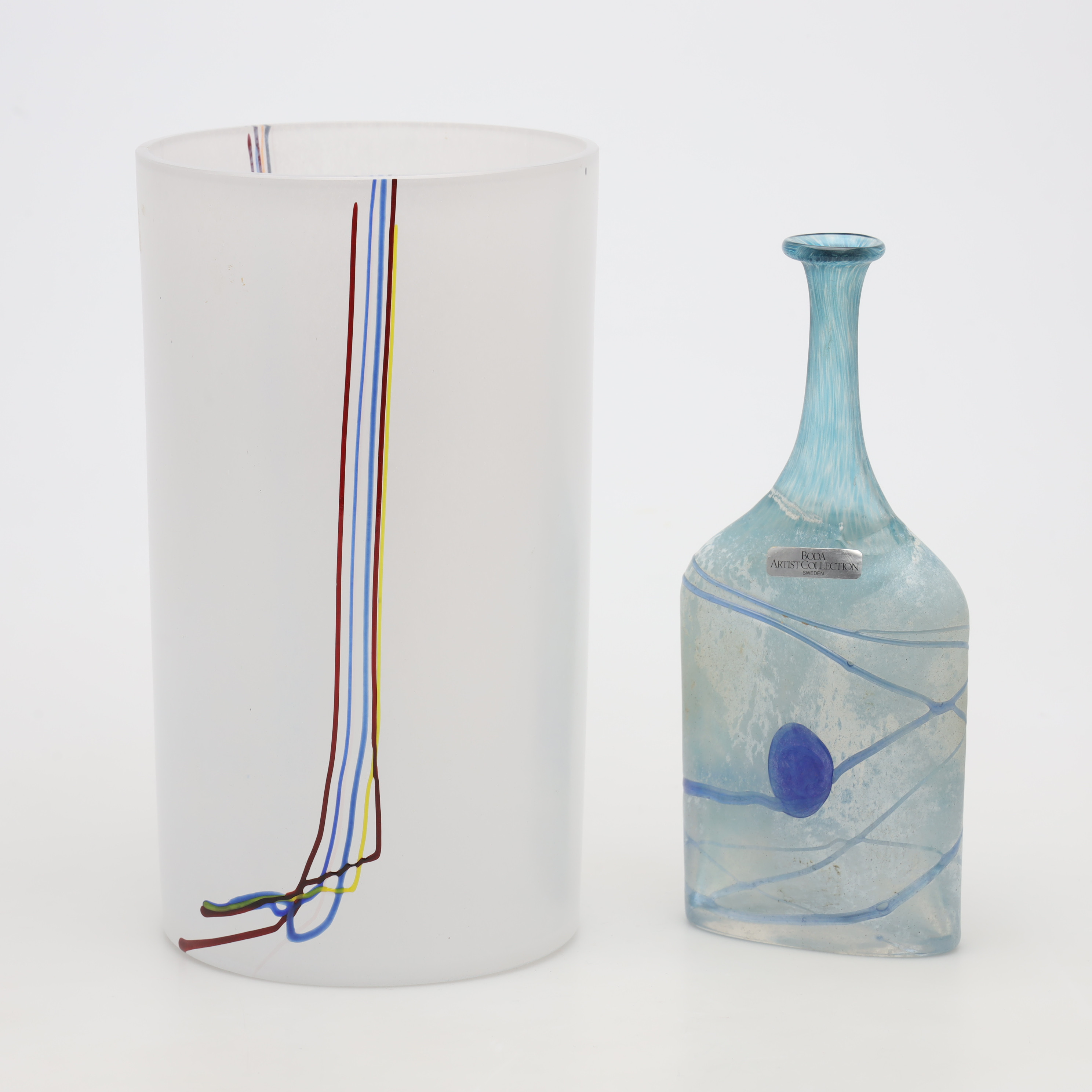 BERTIL VALLIEN. VAS samt FLASKA, glas, Kosta Boda.
