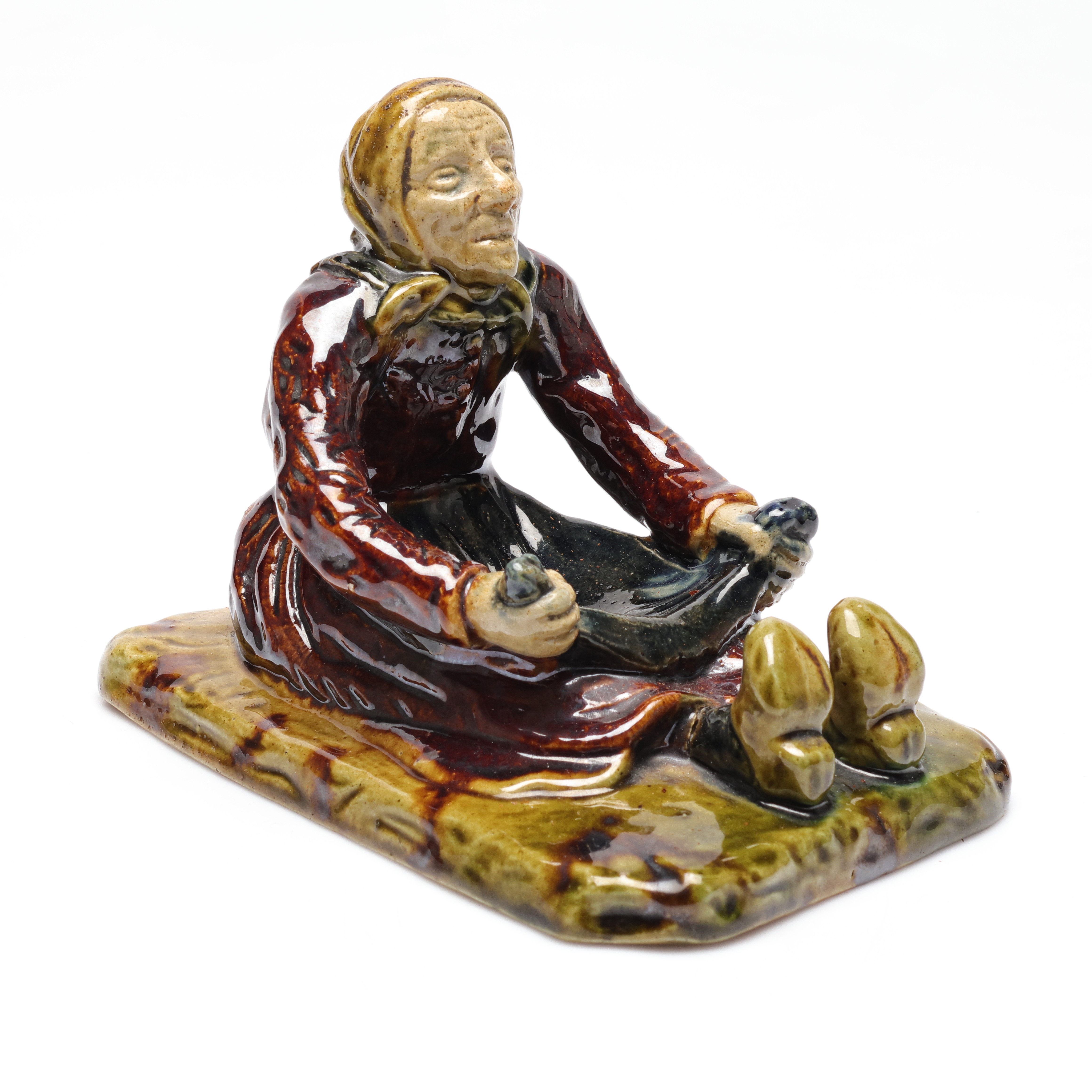 KARL HOLST, FIGURIN "Påltorperskan" stengods, Höganäs.