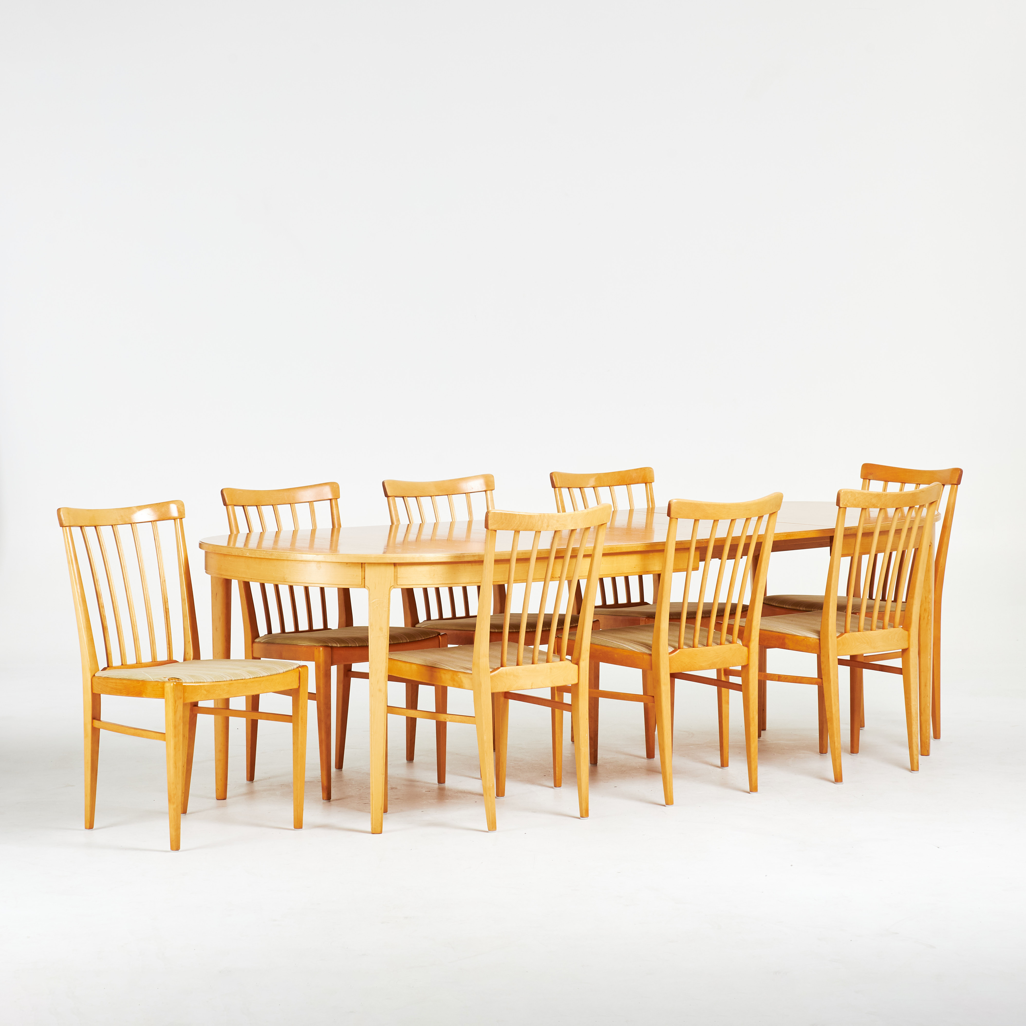 CARL MALMSTEN. MATGRUPP, 9+2 dlr, "Herrgården", 1 matbord, 8 stolar, 2 iläggsskivor, björk, Åfors Möbelfabrik.
