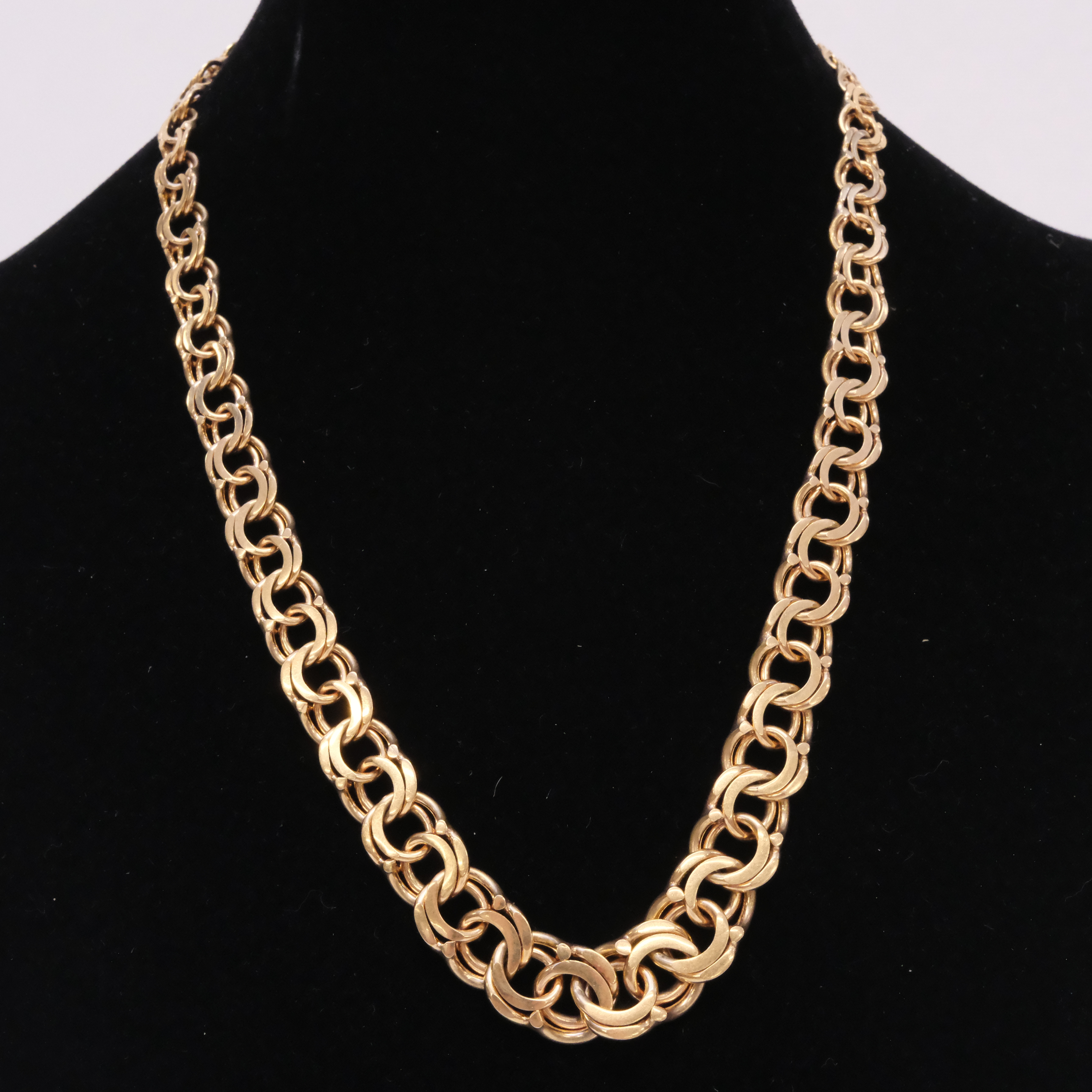 COLLIER, DOSERAD BISMARCKLÄNK, 18K GULD.