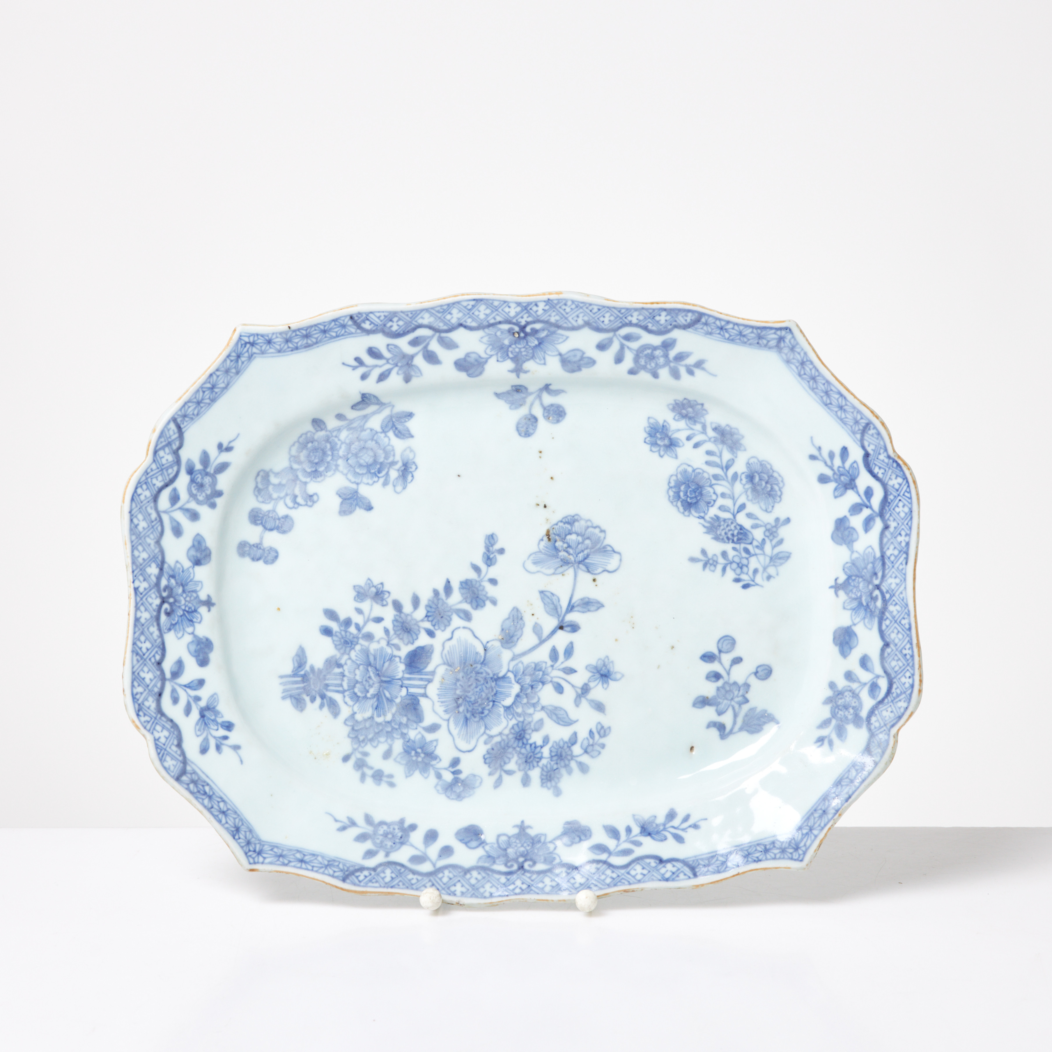 STEKFAT, Qianlong (1736-1795) underglasyr i blått.