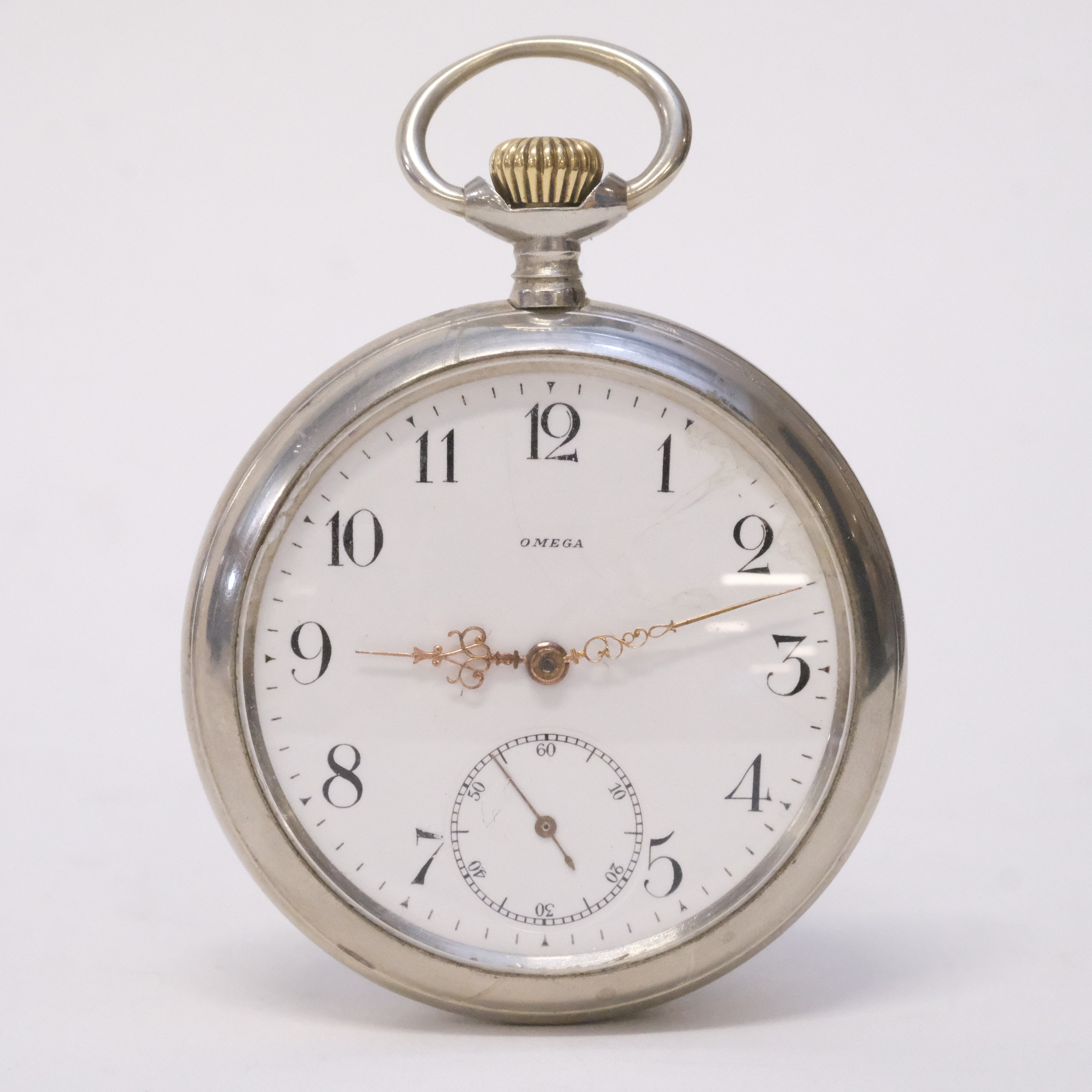 OMEGA. FICKUR. VITMETALL. ÅR 1916.