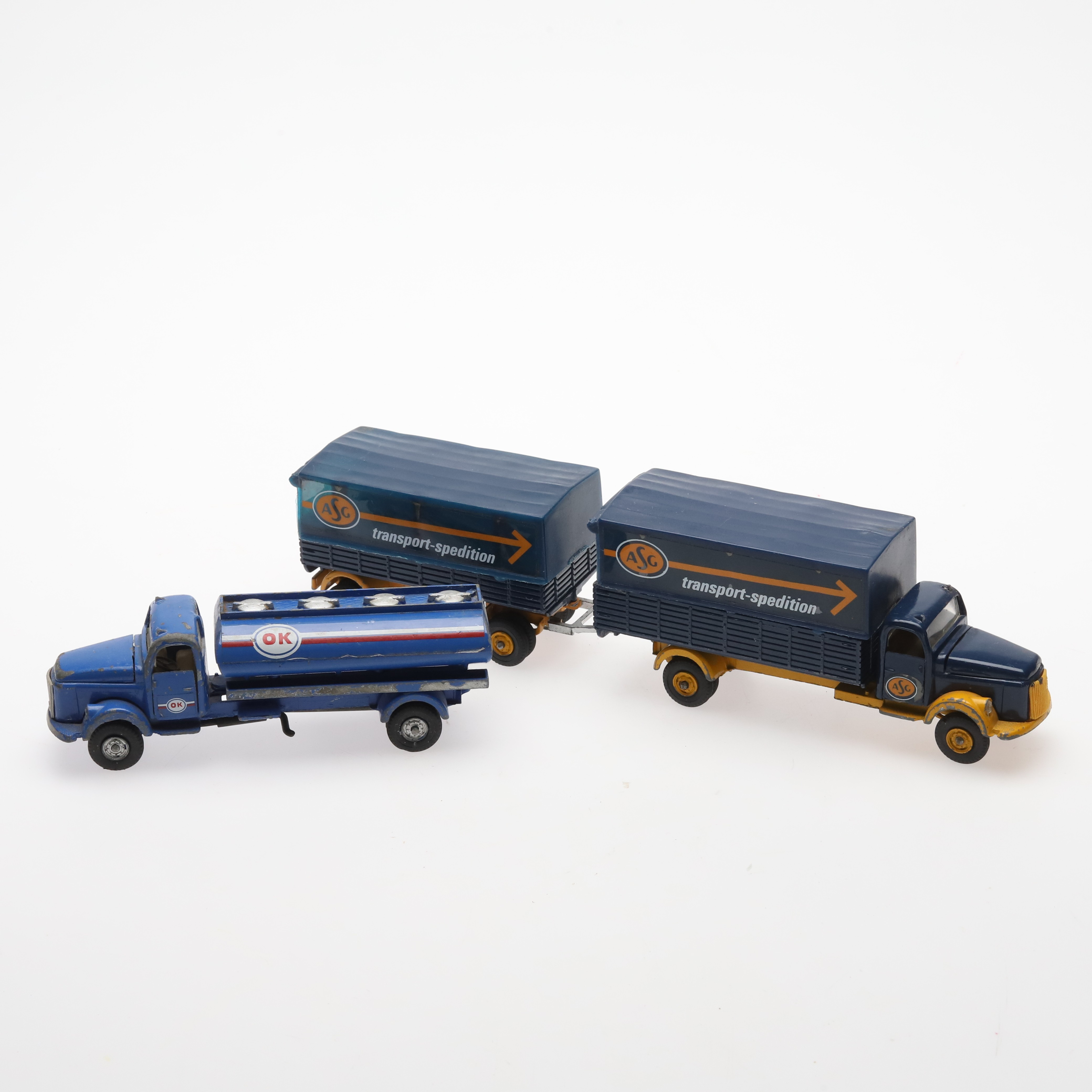 MODELLBILAR, Volvo tankbil, ASG transport-spedition, Vilmer, Danmark, 3 delar.