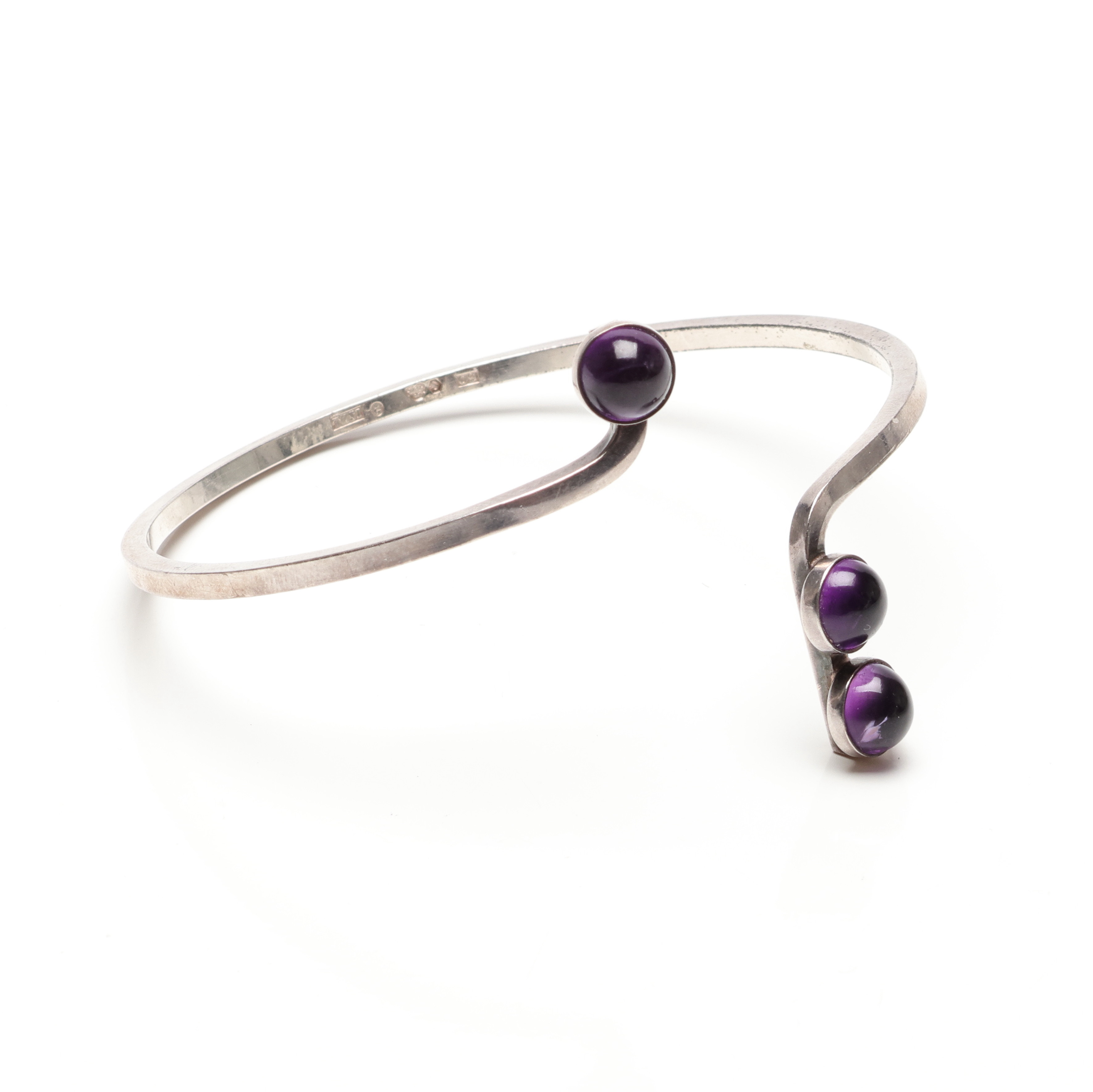ARMRING, silver med ametister, Tesi, Göteborg, 1964.