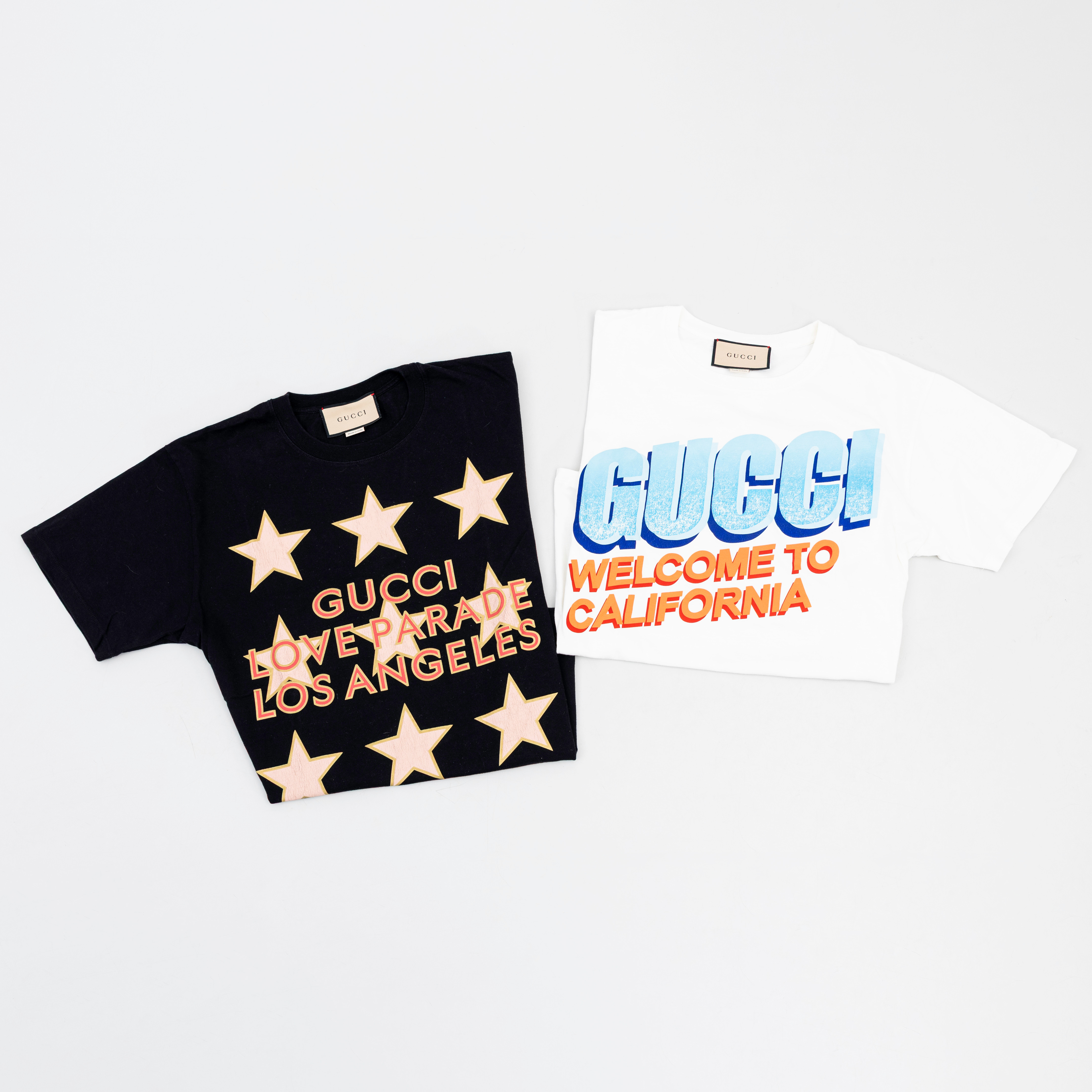 GUCCI. T-shirts, 2st, storlek xxs.
