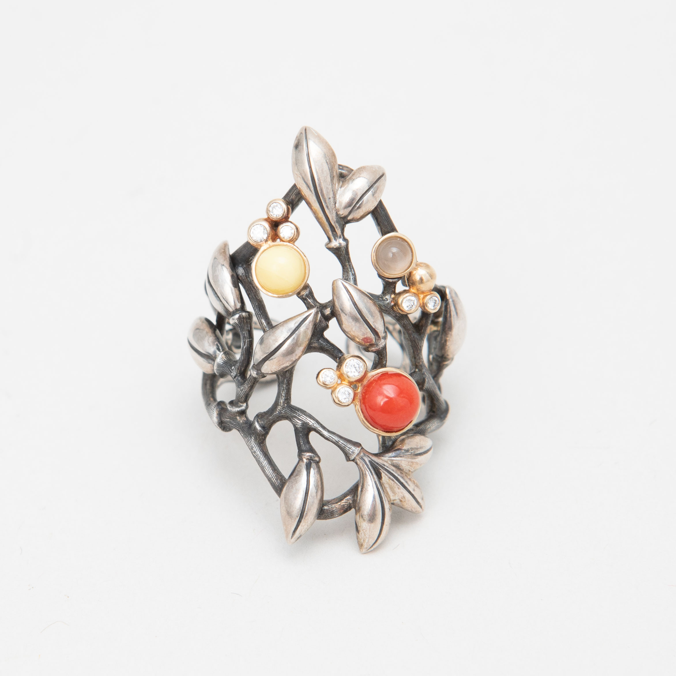 CHARLOTTE LYNGGAARD. Ring, "Forest", silver, guld.