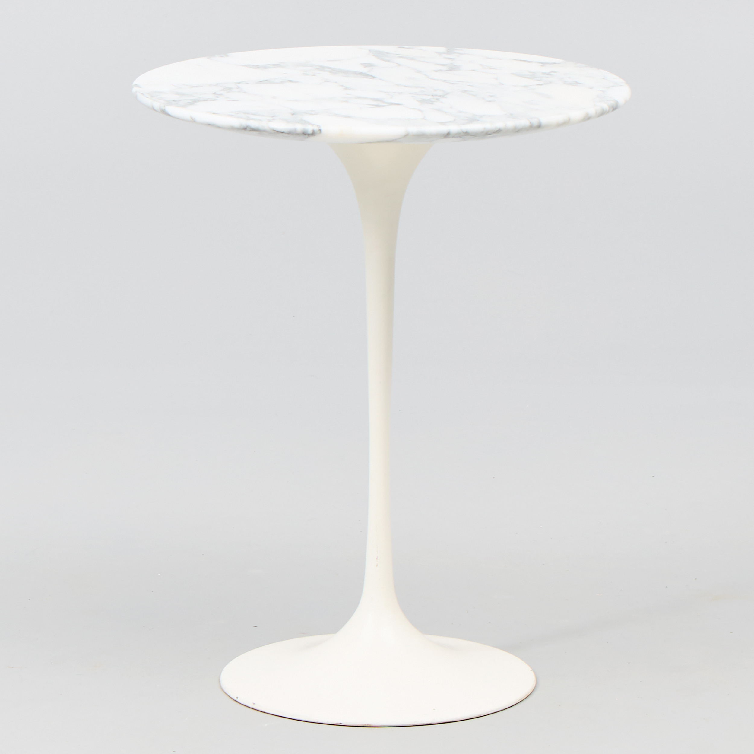 EERO SAARINEN. Soffbord, "Tulip", Knoll International, troligen licenstillverkat för NK.