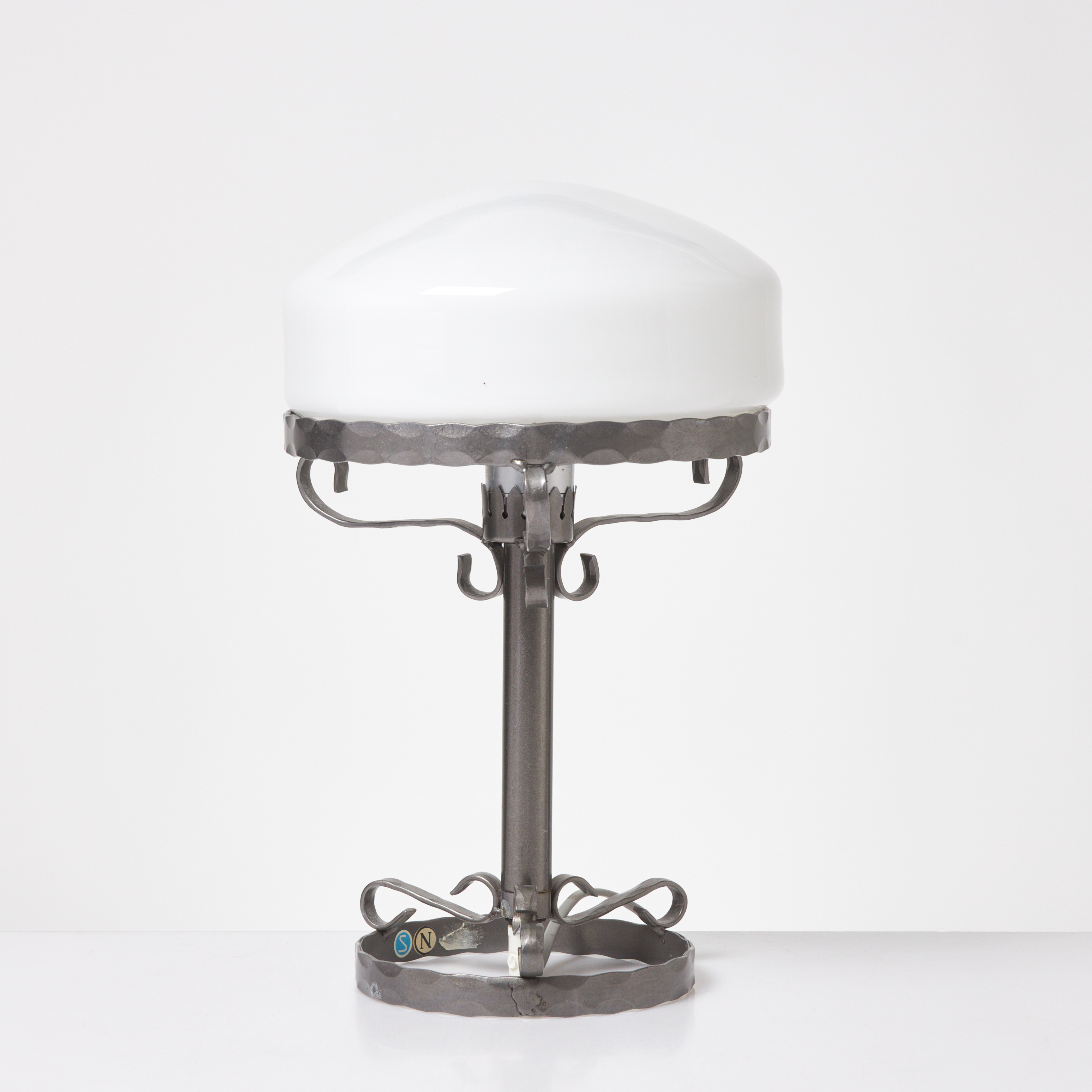 BORDSLAMPA, stomme i metall, glaskupa, 1900-tal.