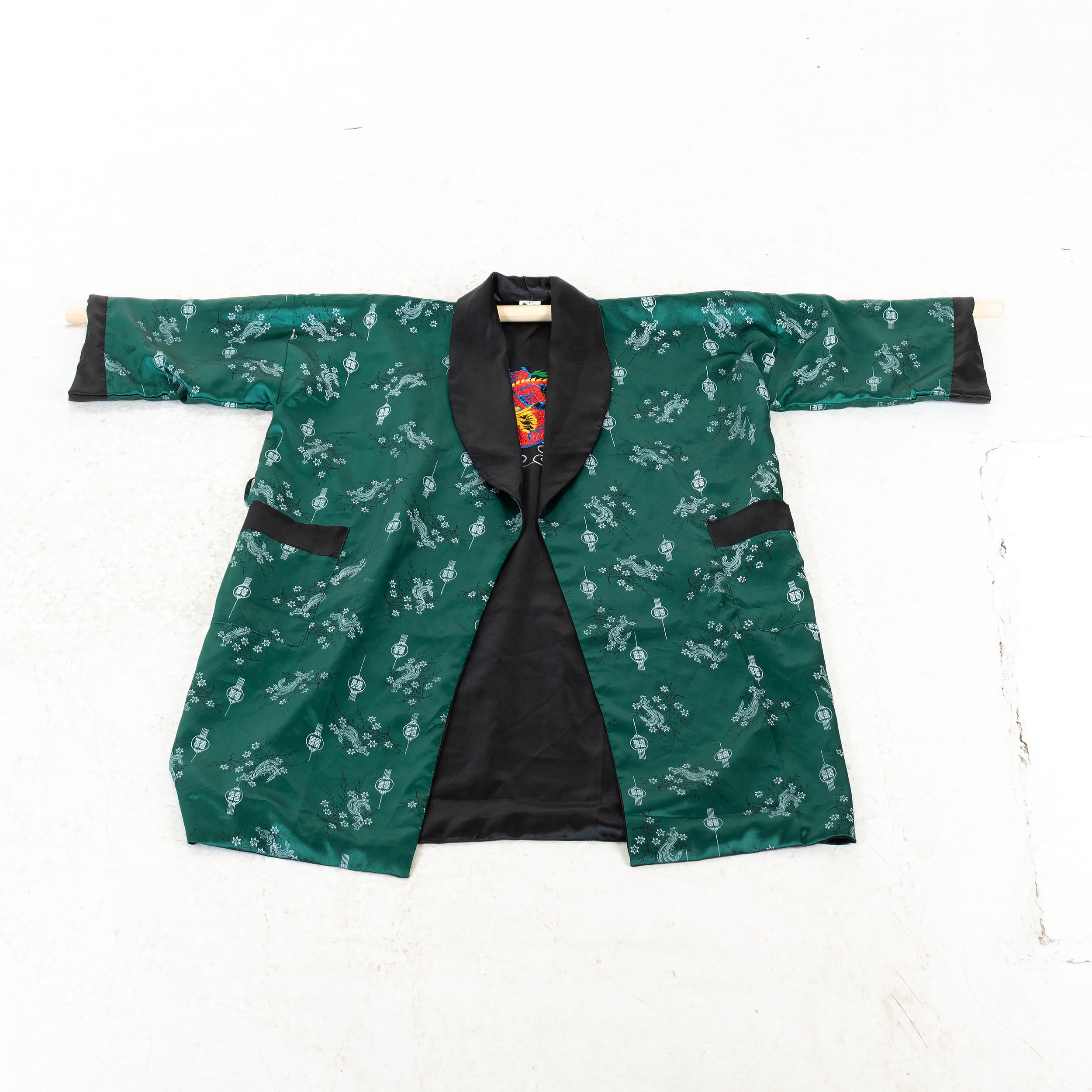 KIMONO.