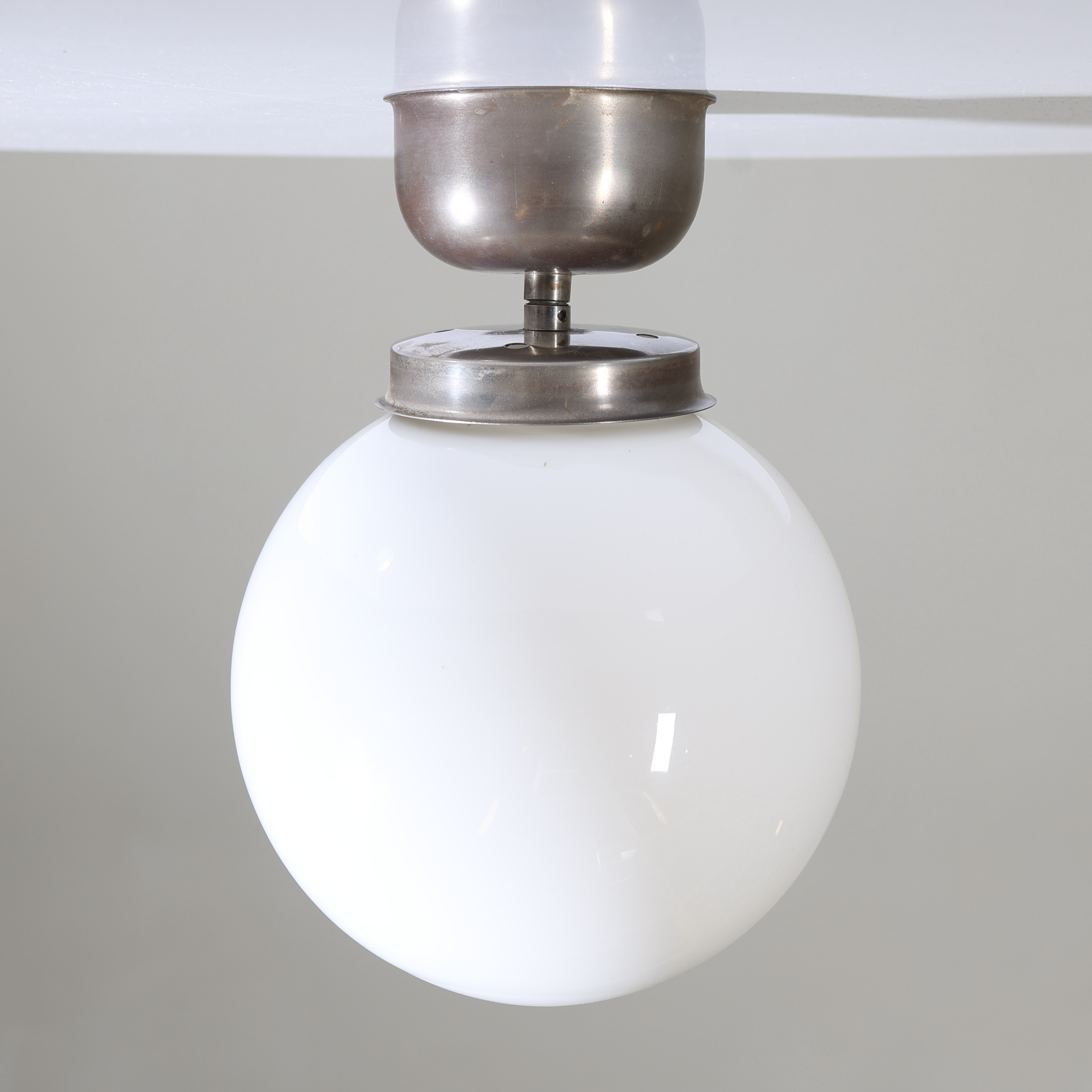 TAKLAMPA, glas & metall, funkis, 1930-tal.