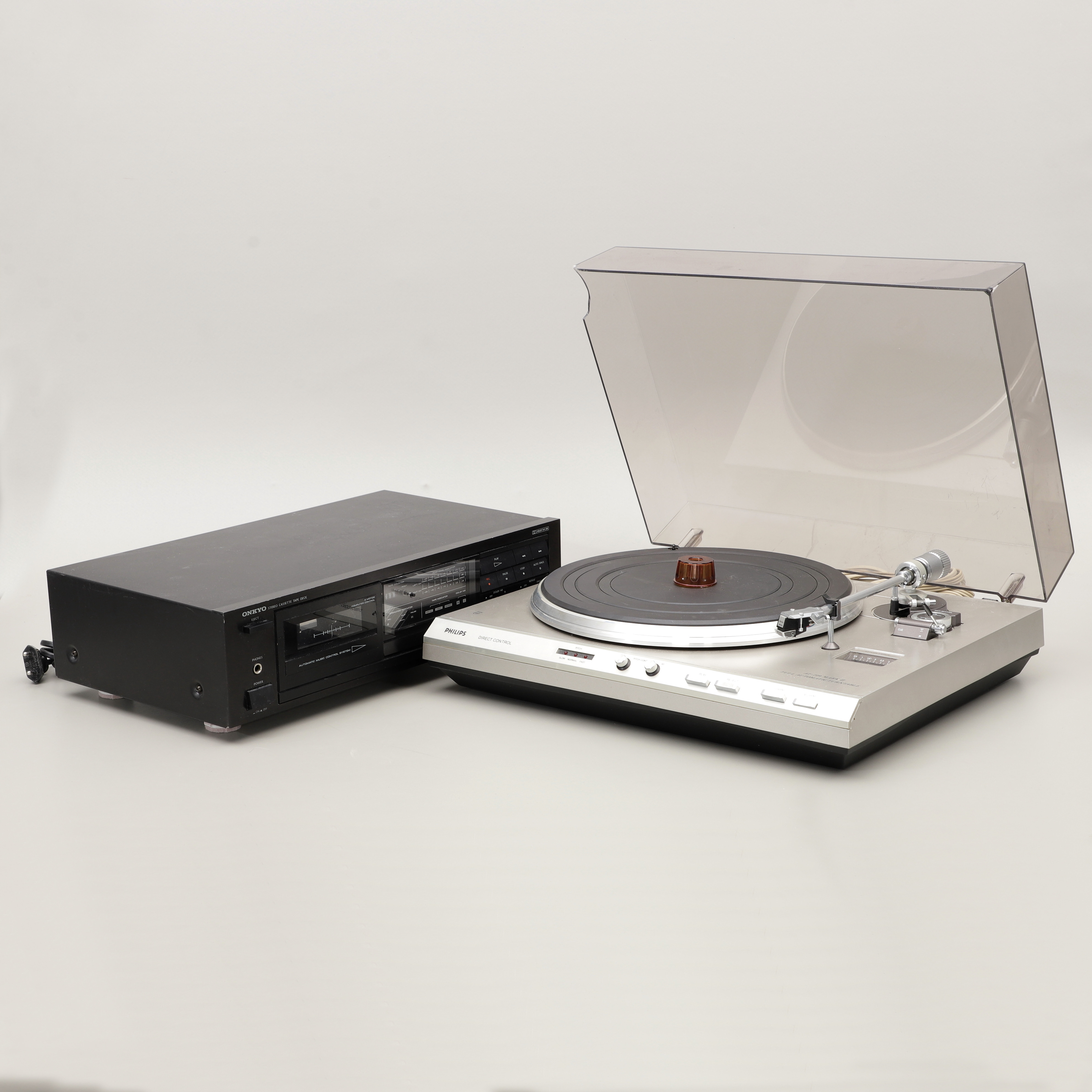 SKIVSPELARE OCH KASSETTDÄCK, Philips/Onkyo, 1900-talets andra hälft.
