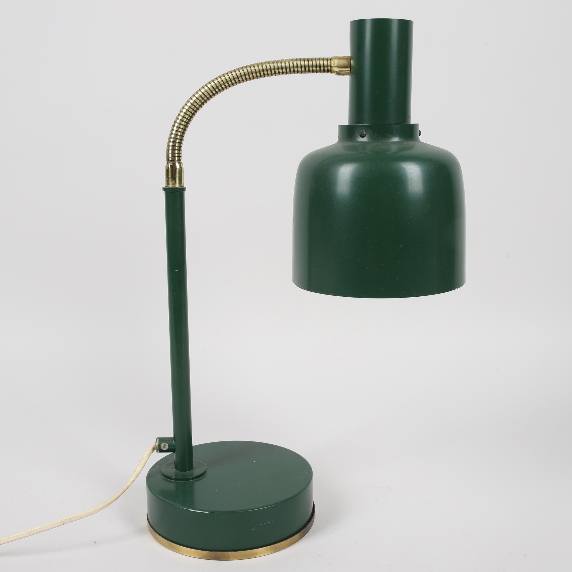 BORDSLAMPA/SKRIVBORDSLAMPA, lackerad metall/mässing, 1900-talets senare del, Hans-Agne Jakobsson.