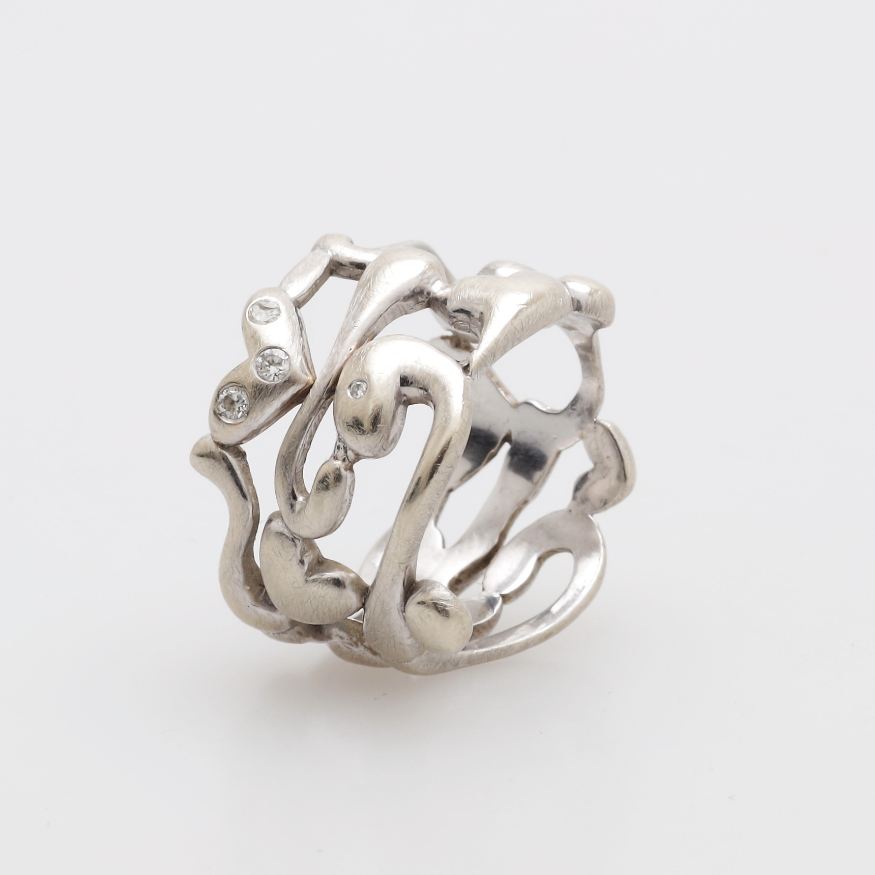 CHARLOTTE LYNGGAARD. Ring med diamanter, vitguld, 14K, Ole Lynggaard.