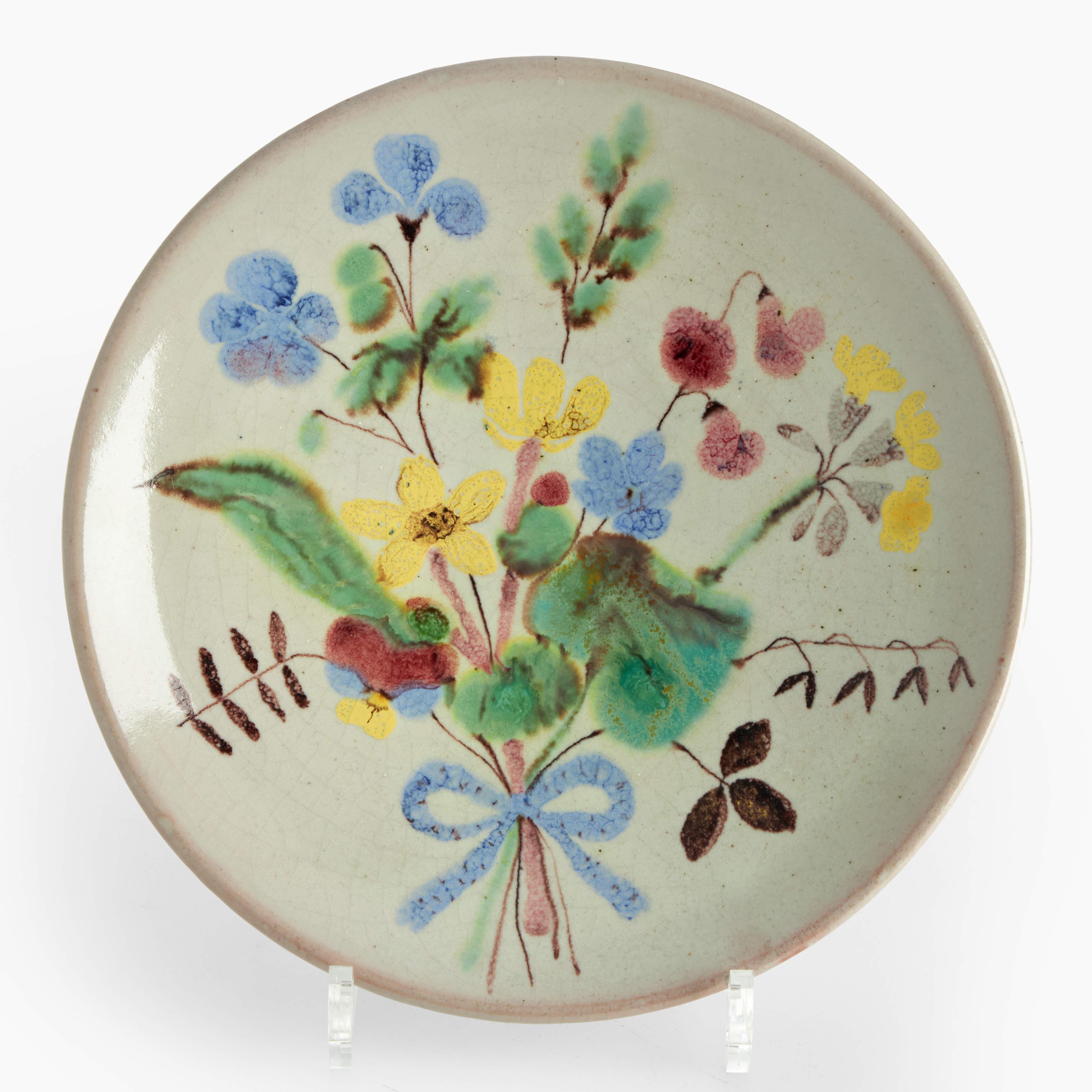 LISBET JOBS (1909–1961). Fat, glaserat lergods, polykrom blomsterdekor, signerat och daterat 1943.