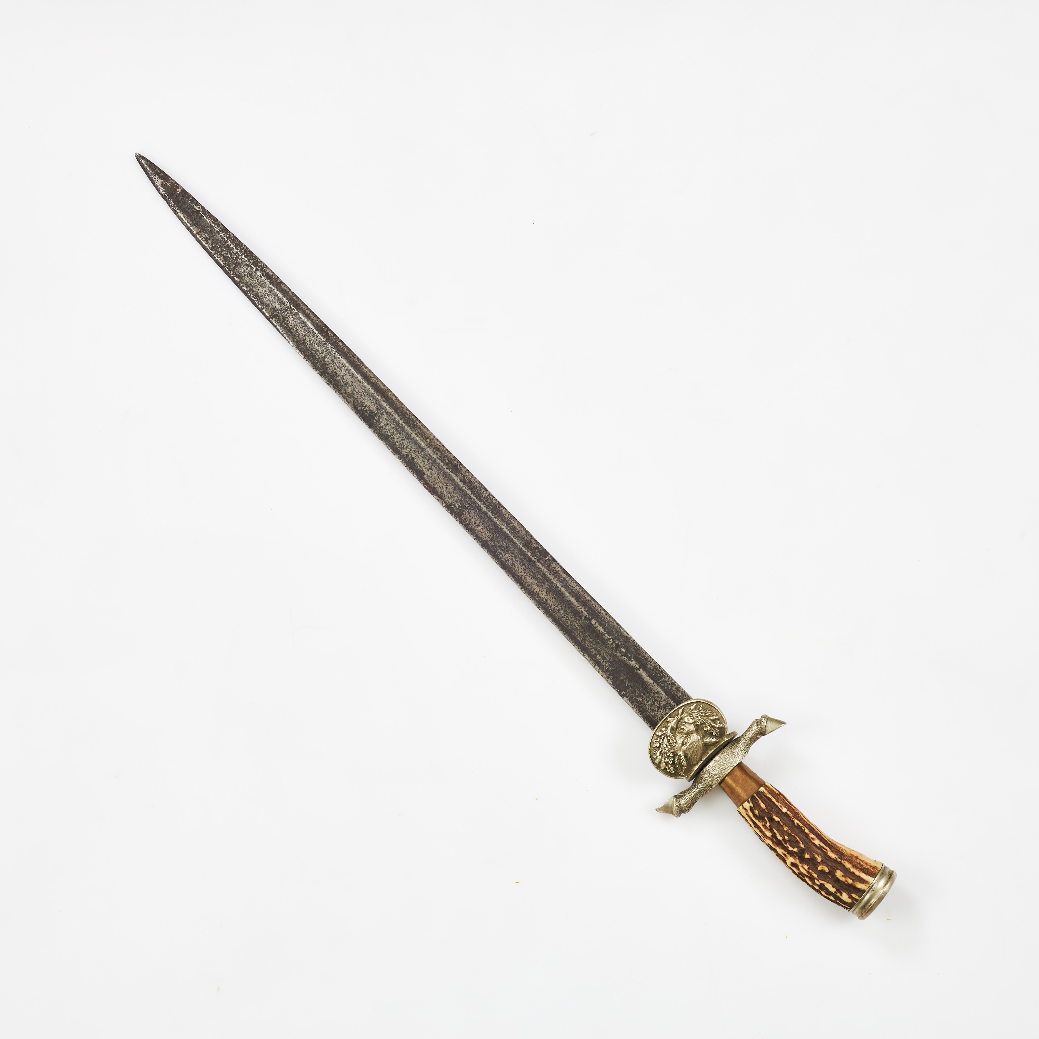 HIRSCHFÄNGER. 1800-tal, kavel i hjorthorn.