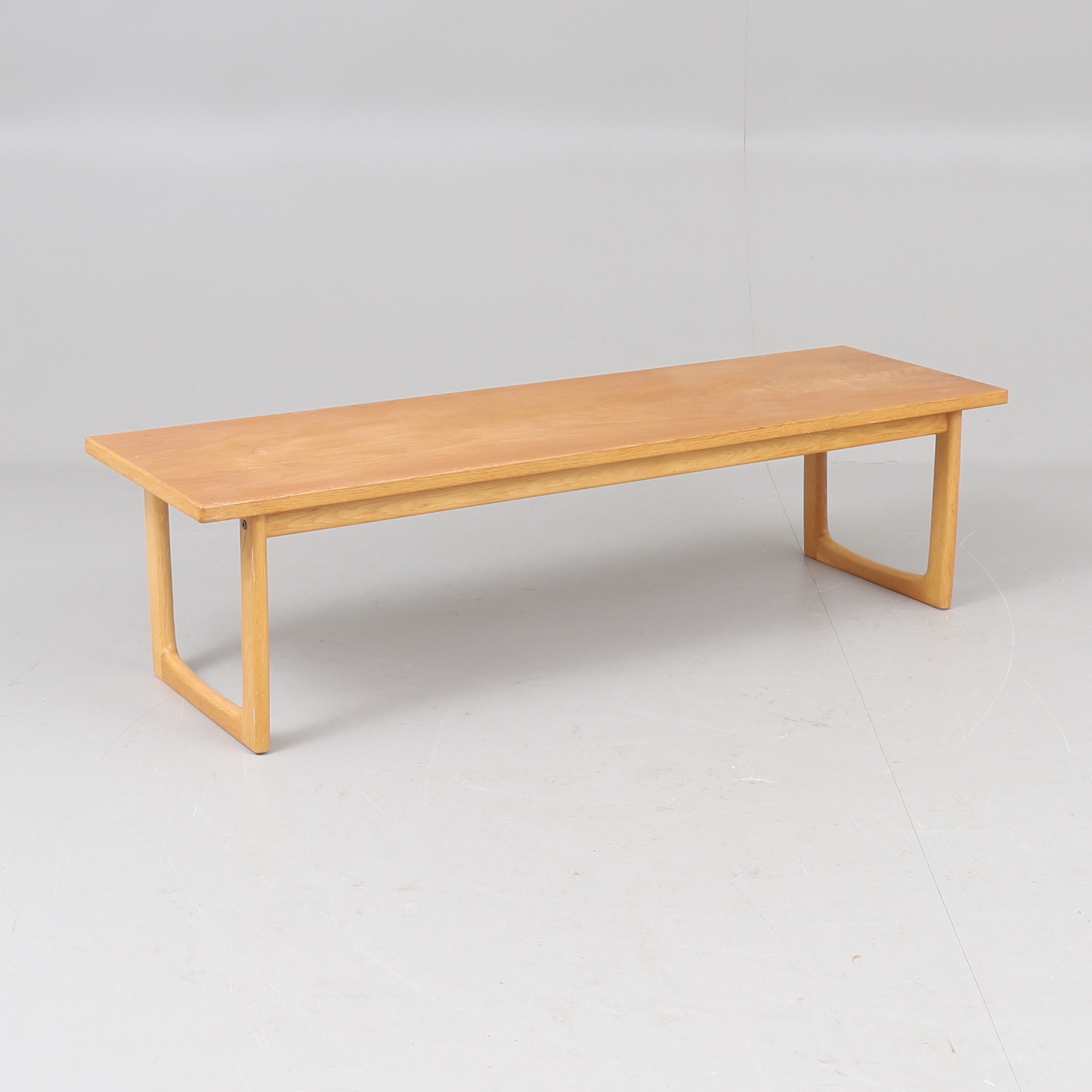 BÄNK/SOFFBORD, ek, 1950/60-tal.