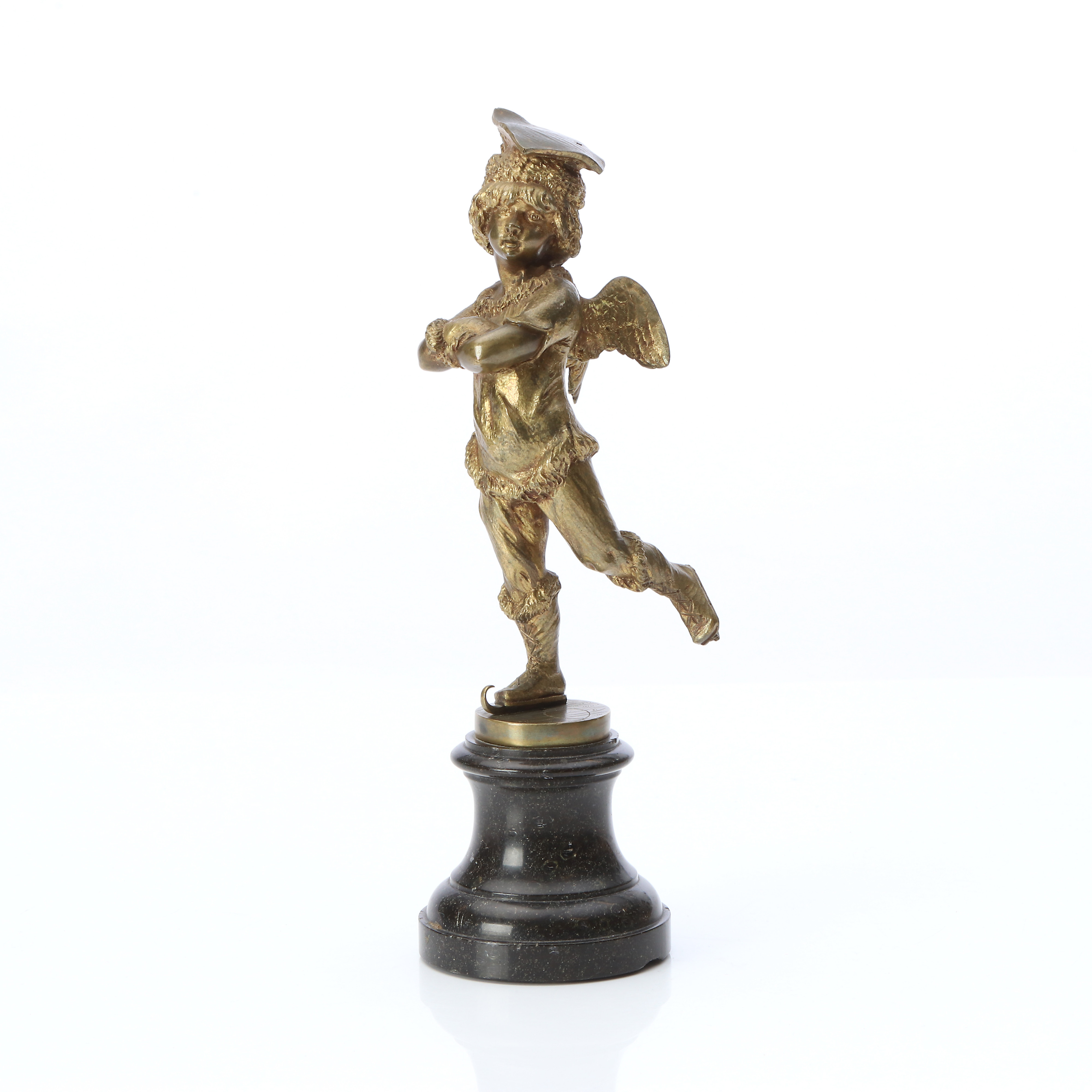 EUGENE BARILLOT (1841-1900). SKULPTUR. Förgylld brons på stensockel. Ängel på skridskor. Signerad.