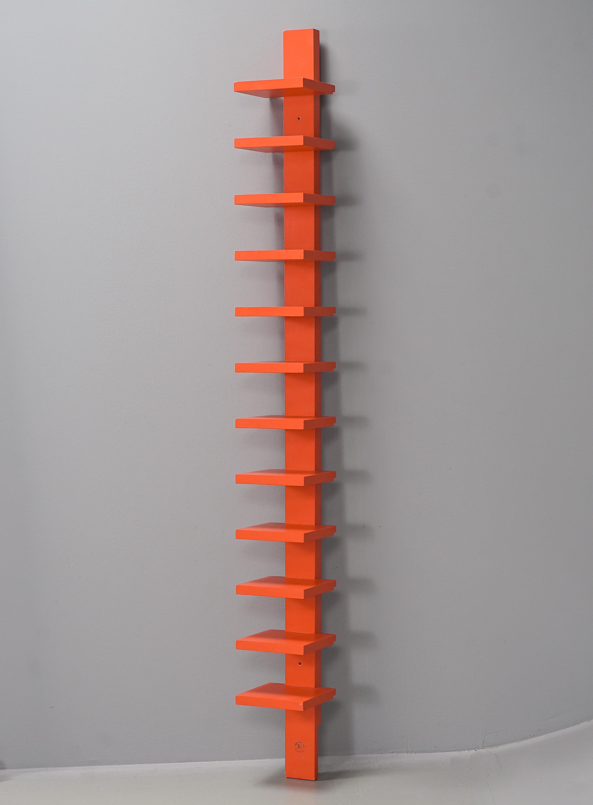 JOHN KANDELL. Hylla "Pilaster", Källemo, 1900/2000-tal.