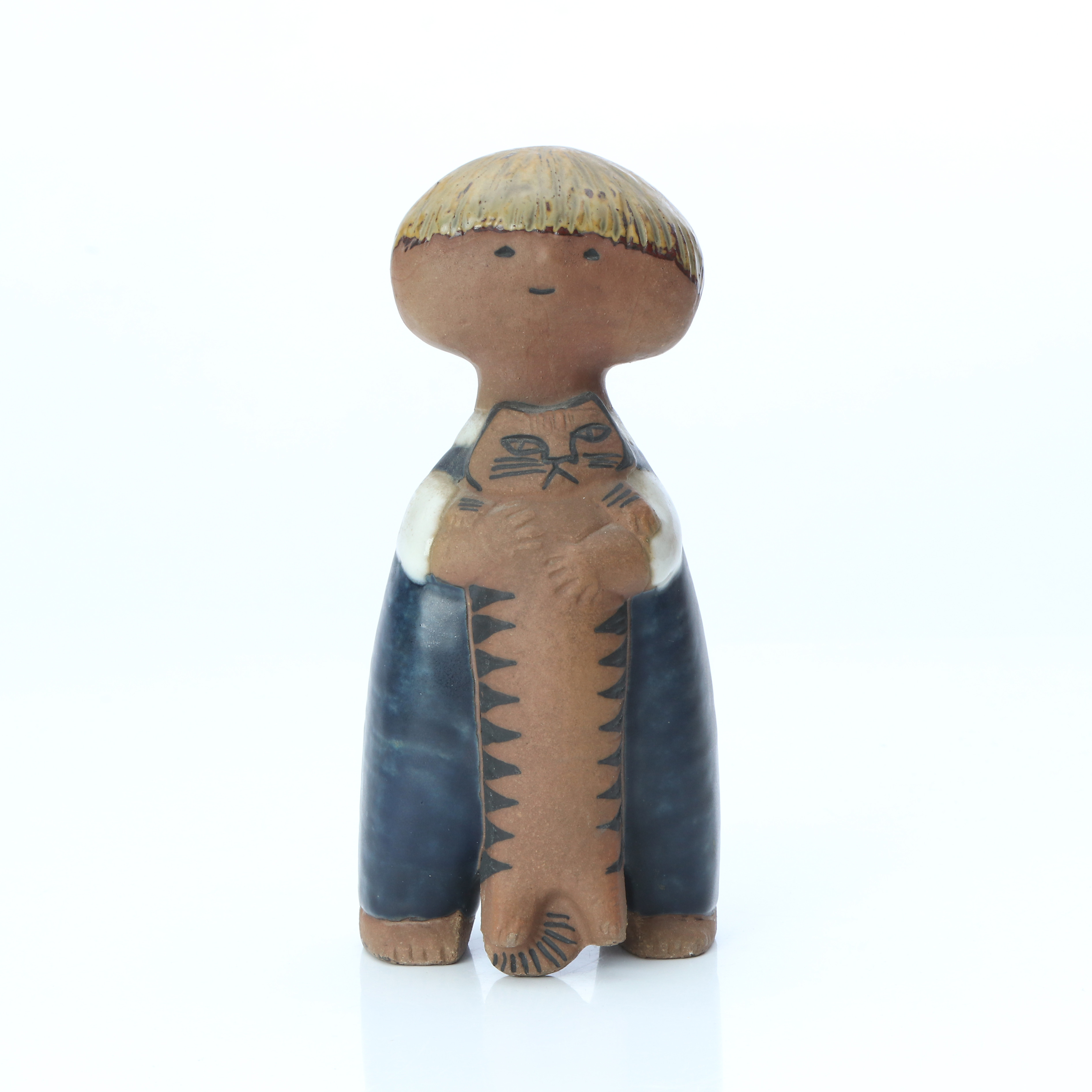 LISA LARSON. FIGURIN. Delvis glaserat stengods. "Pelle". Signerad undertill.