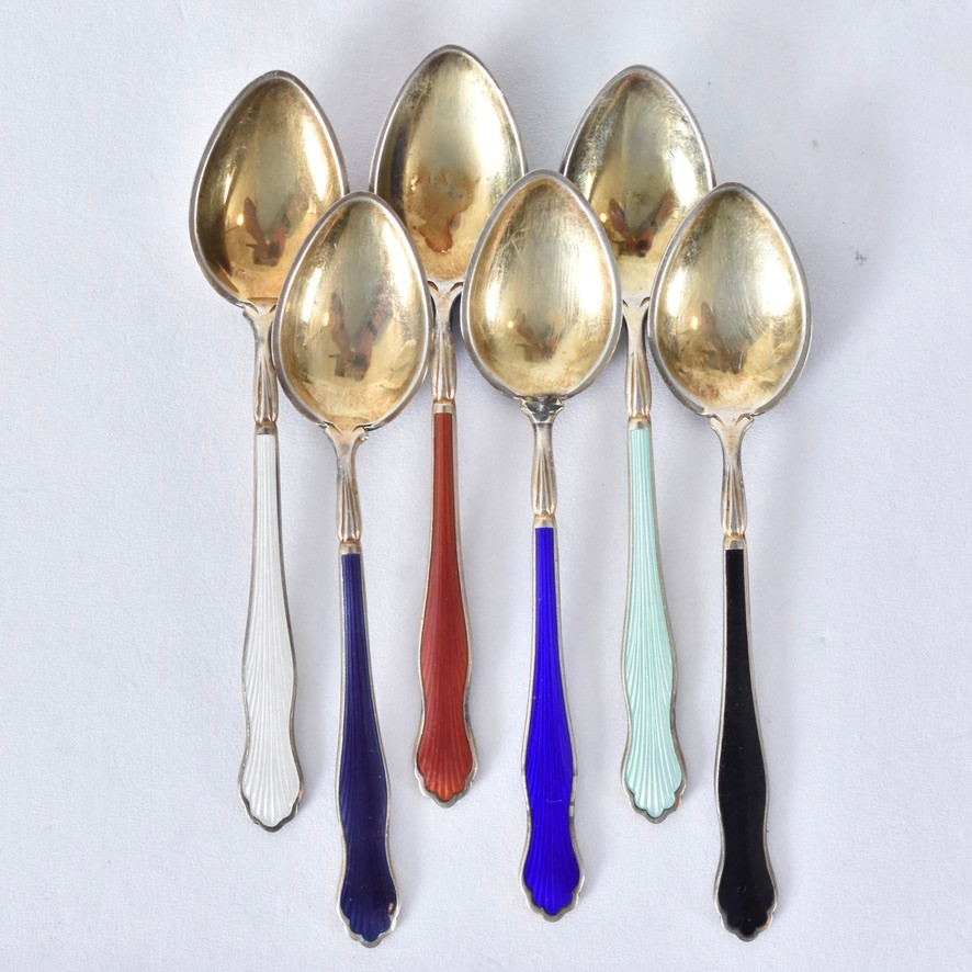 MOCKASKEDAR, 6 st, sterlingsilver med emalj, Norge.