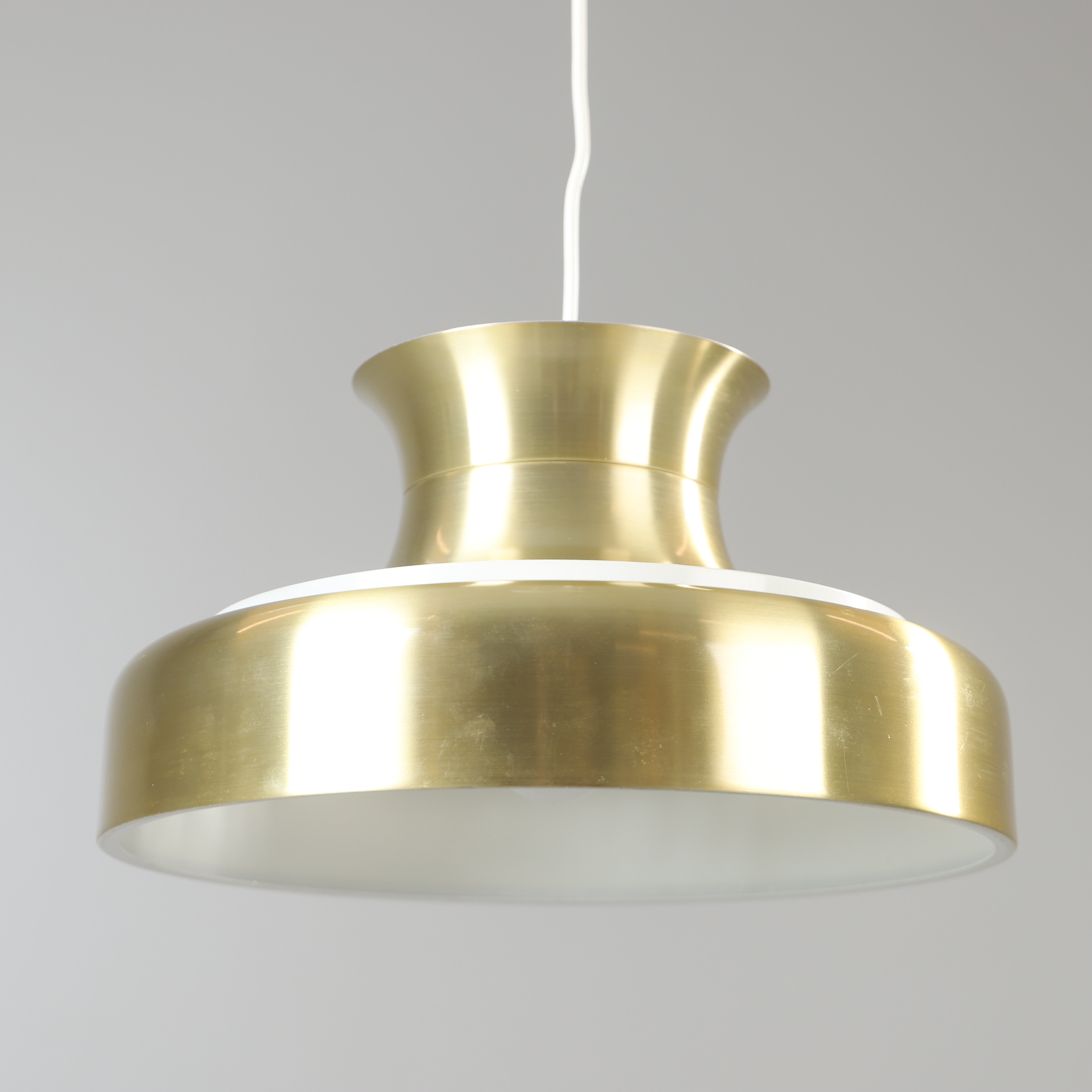 TAKLAMPA, metall och plast, 1900-talets andra hälft.