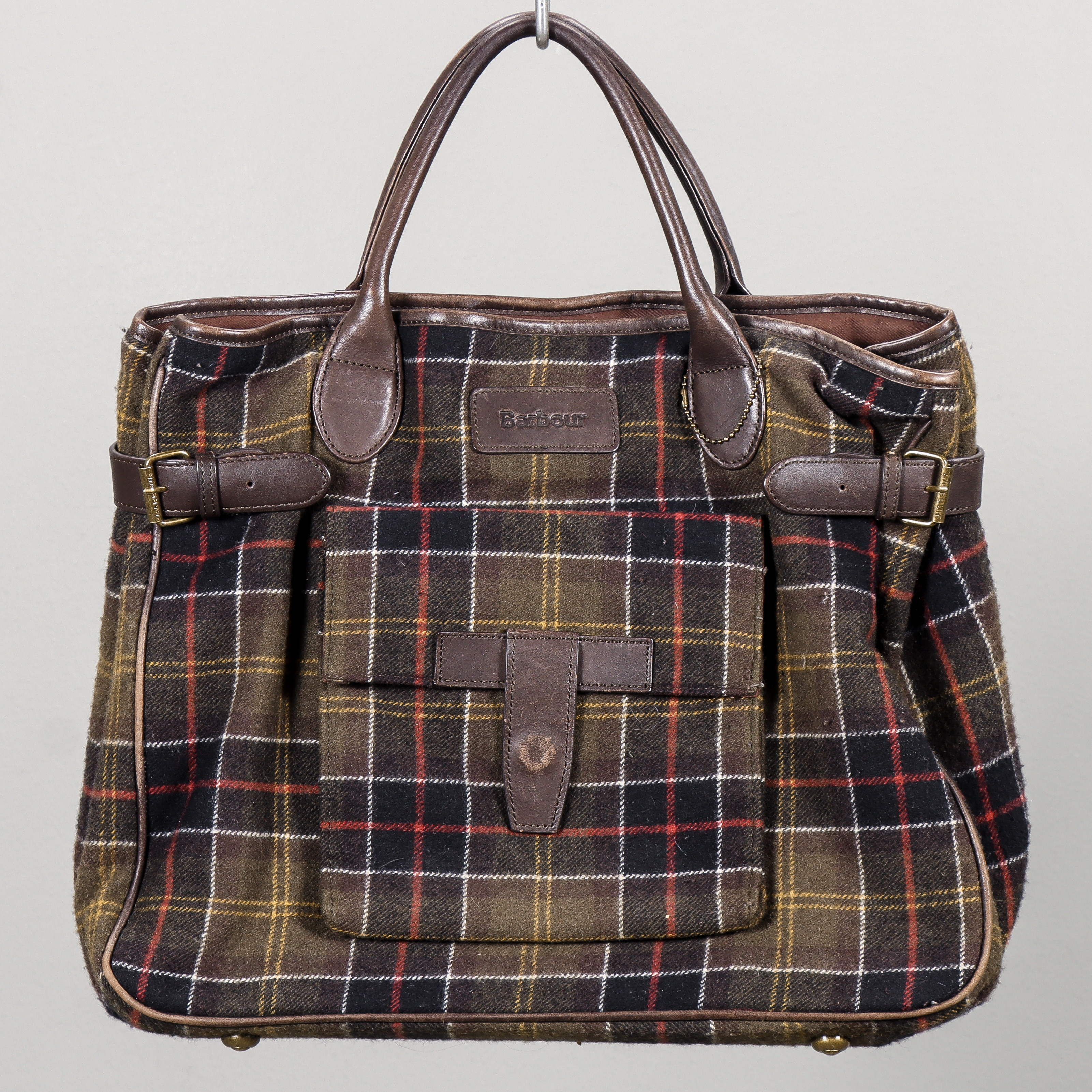BARBOUR handväska.