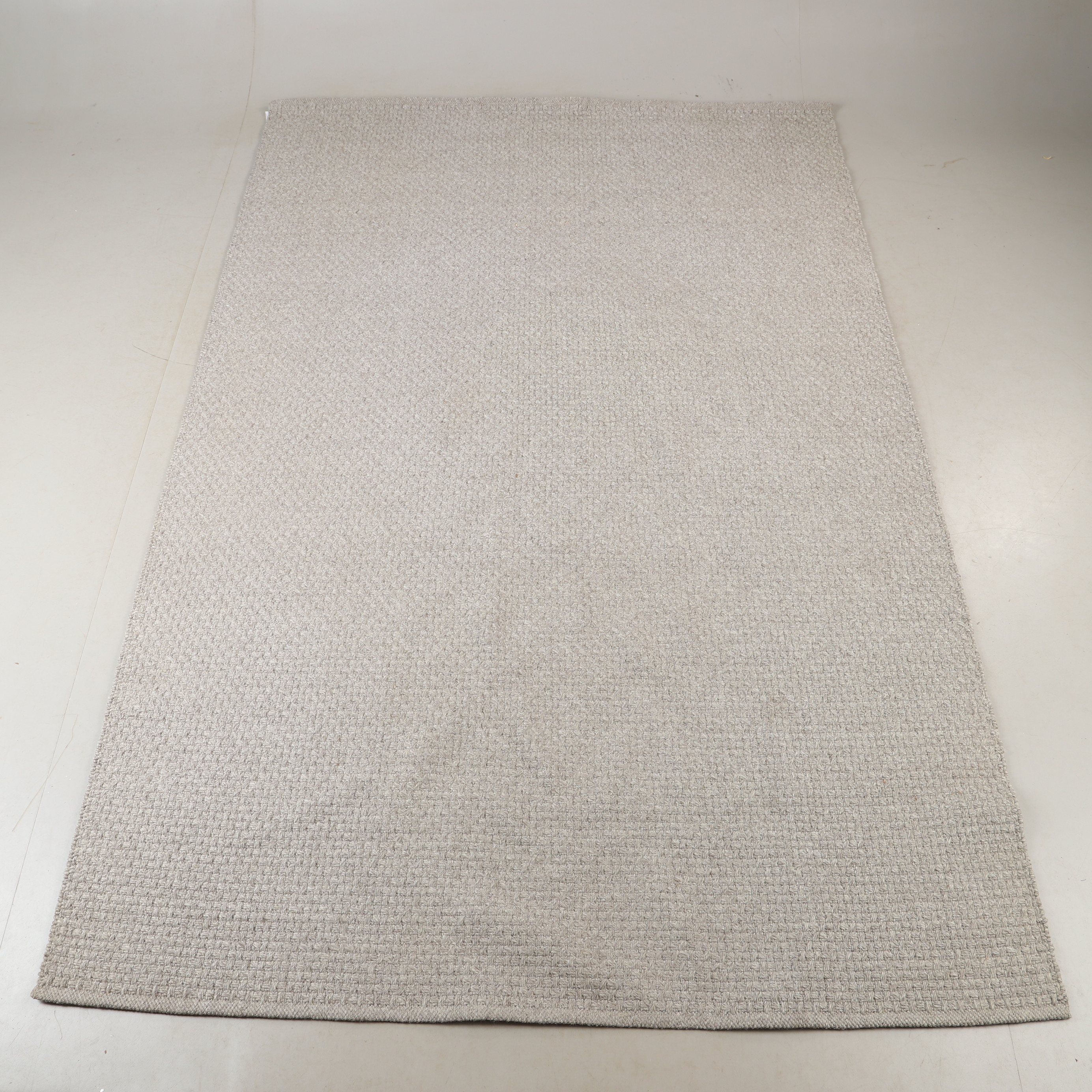 JENS LANDBERG SCHRØDER. MATTA, "Munin", Fabula living, 300 x 200 cm.