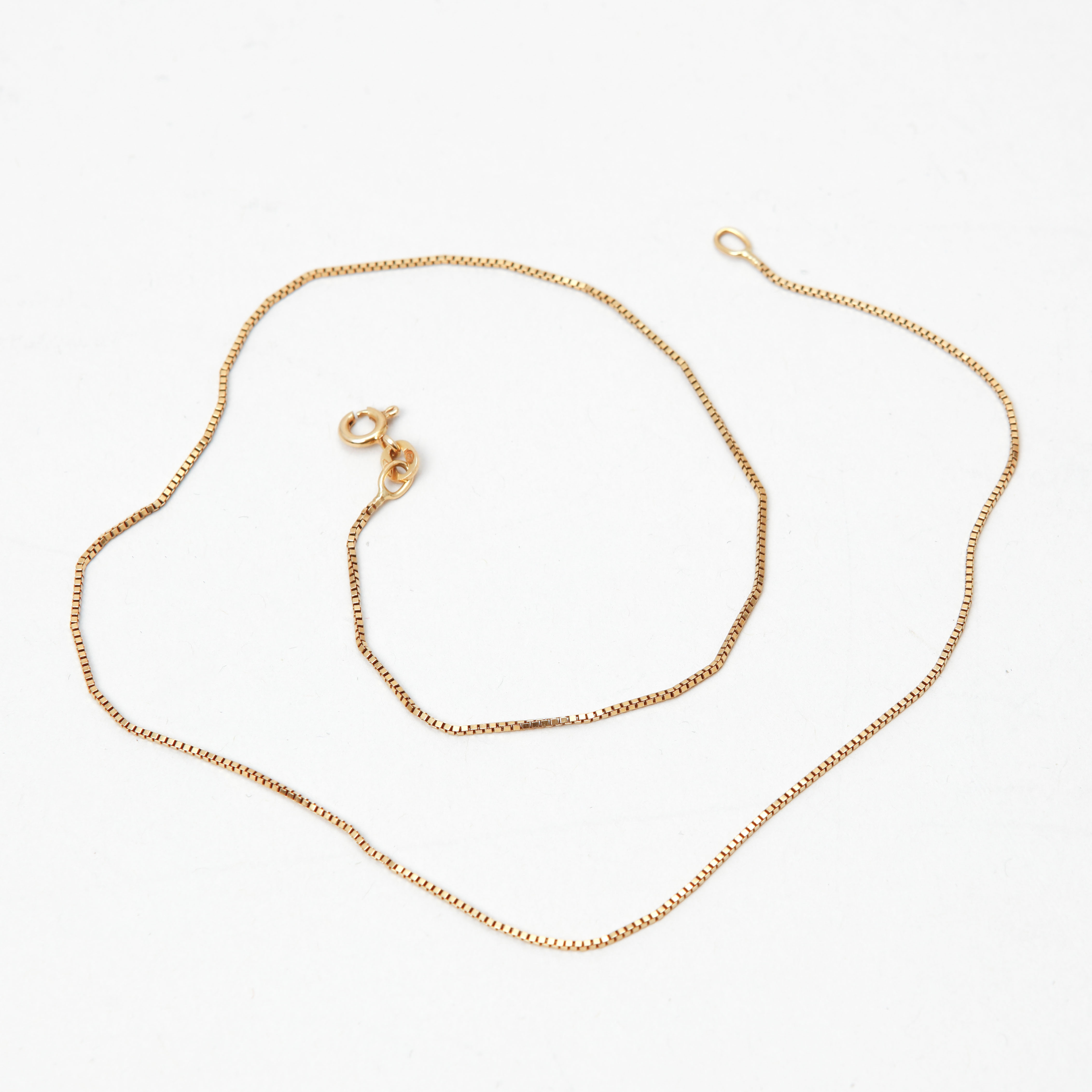 HALSKEDJA, 18k guld, vikt 2.3 gram.