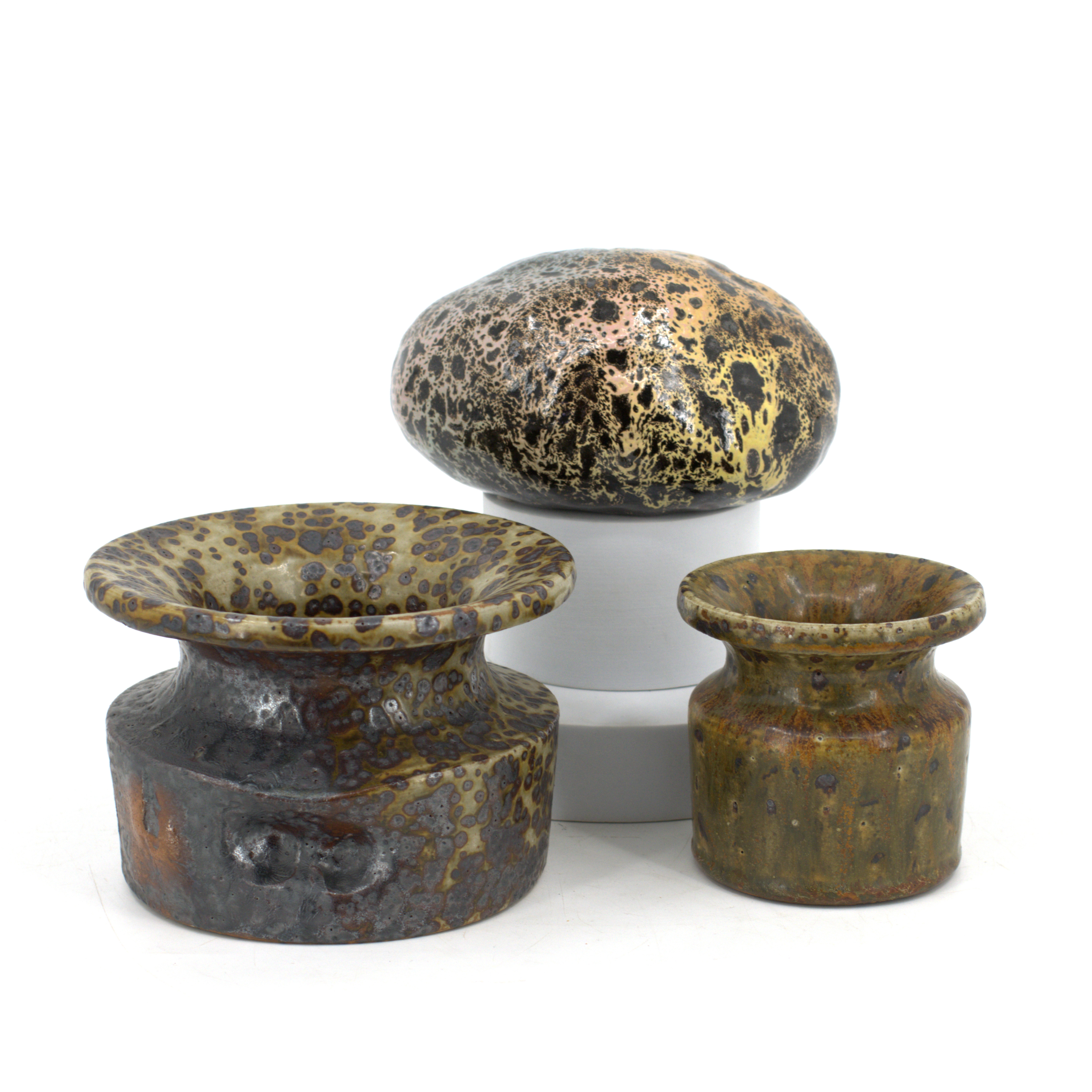 THELL OCH BLIXT. Vaser och skulptur, 3 delar, glaserat stengods.