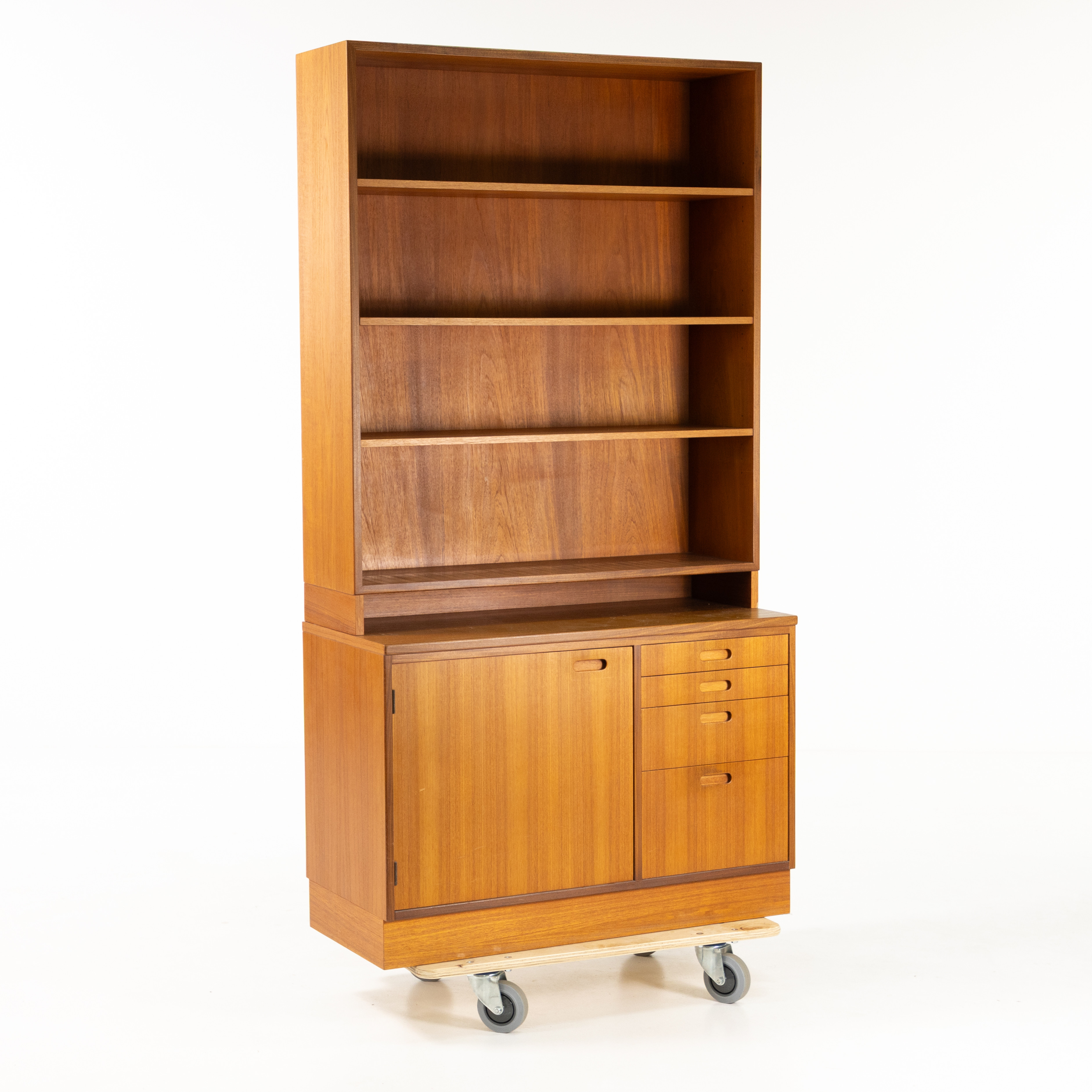 BOKYLLA, teak, med skåpsunderdel.
