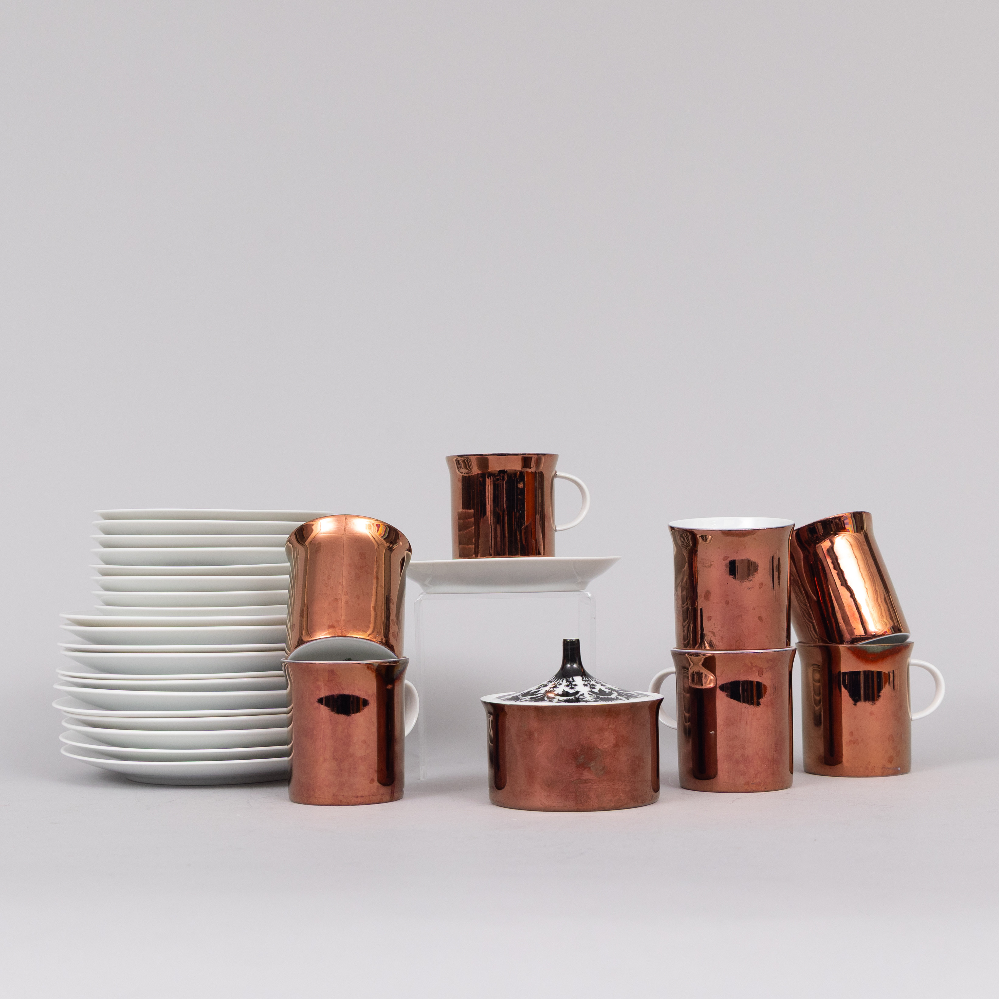BJÖRN WIINBLAD. Moccaservis, 29 delar, "Hilton", Rosenthal, Tyskland.