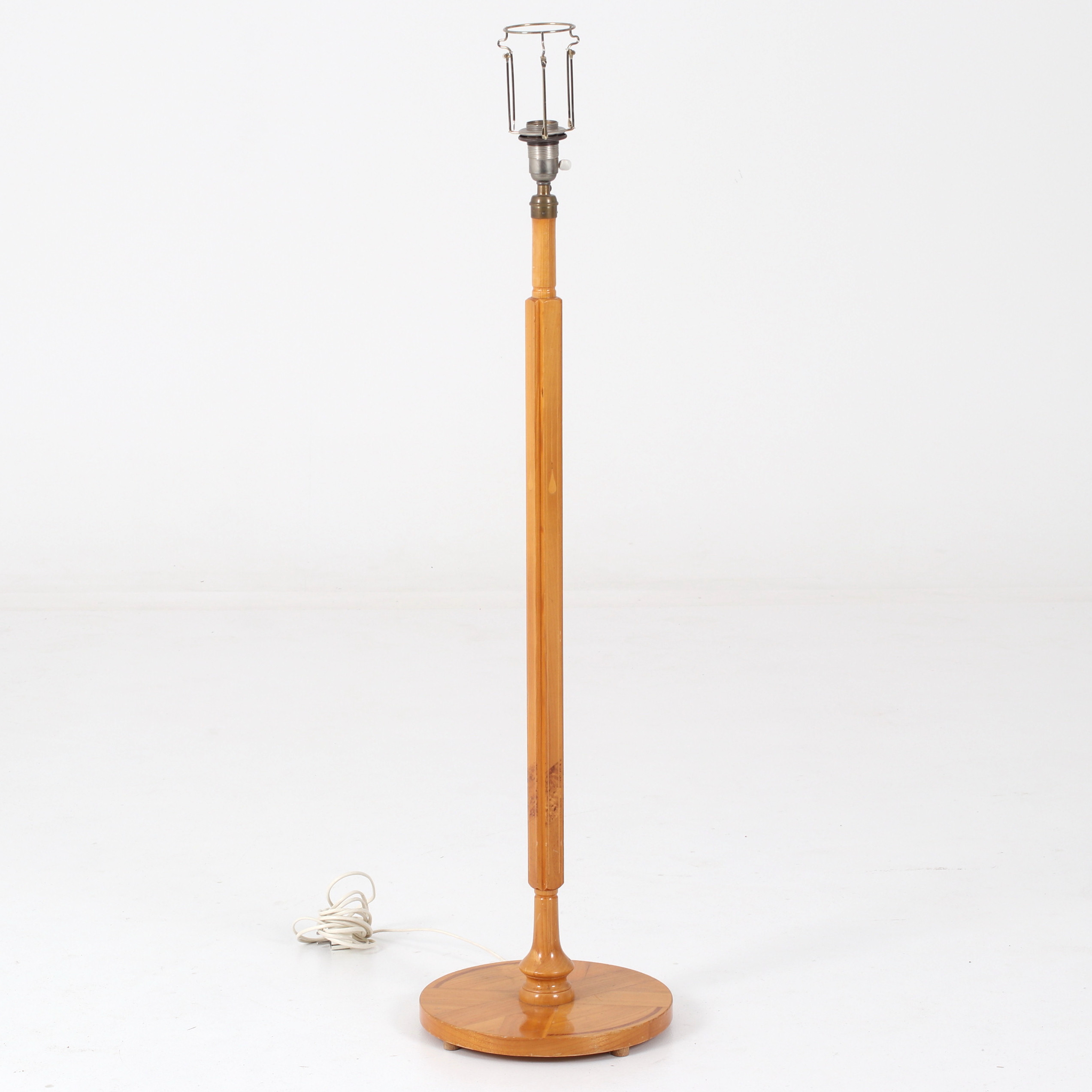 GOLVLAMPA, björk med intarsia, art deco, 1930/40-tal.