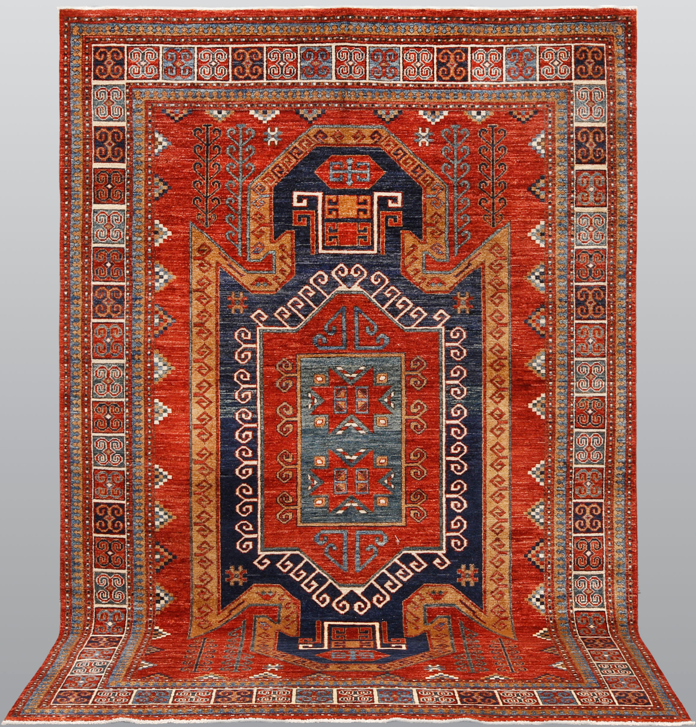 MATTA. Kazak design fine, 272 x 179 cm.