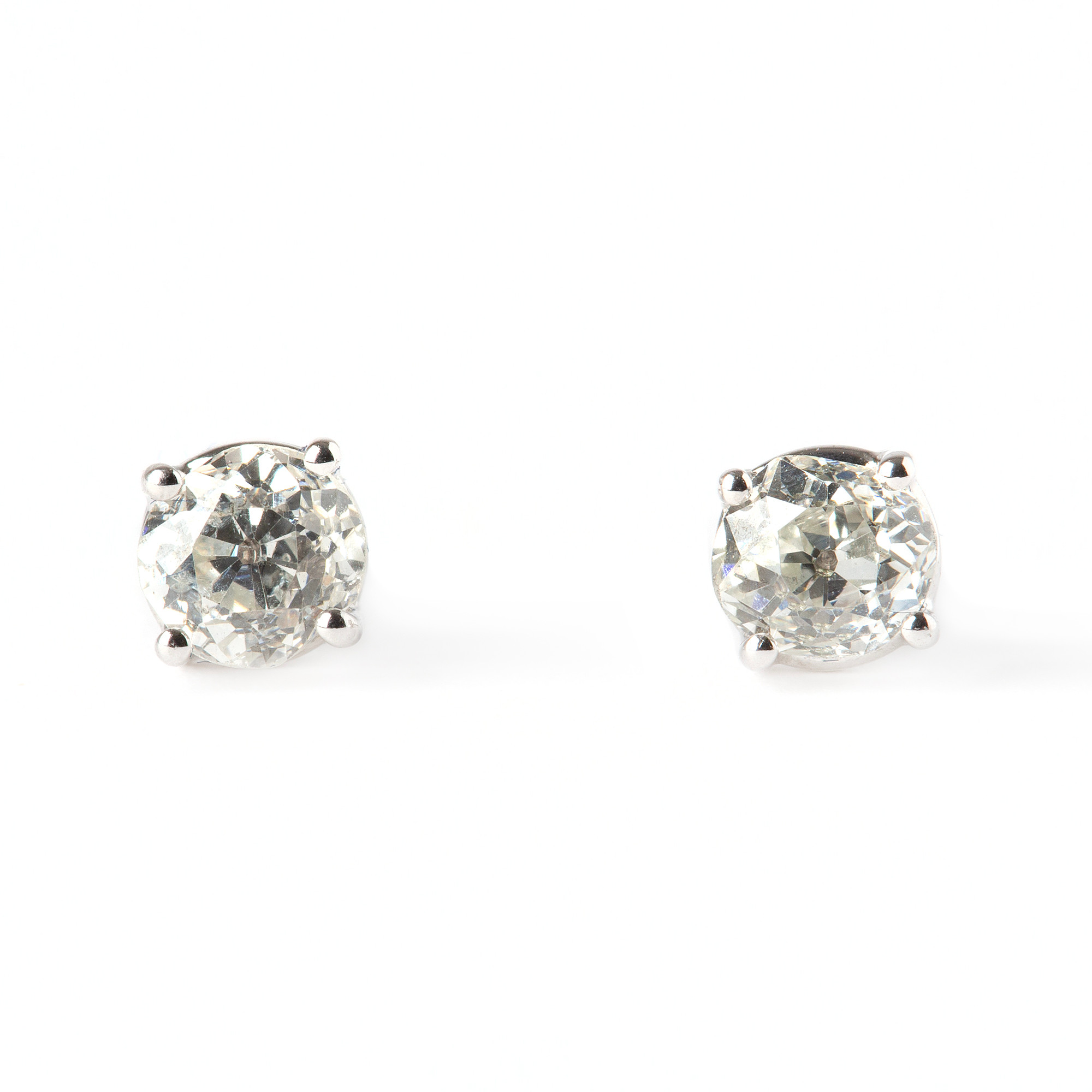 ÖRHÄNGEN, 18K vitguld med gammalslipade diamanter, totalt ca 1.05 ct.