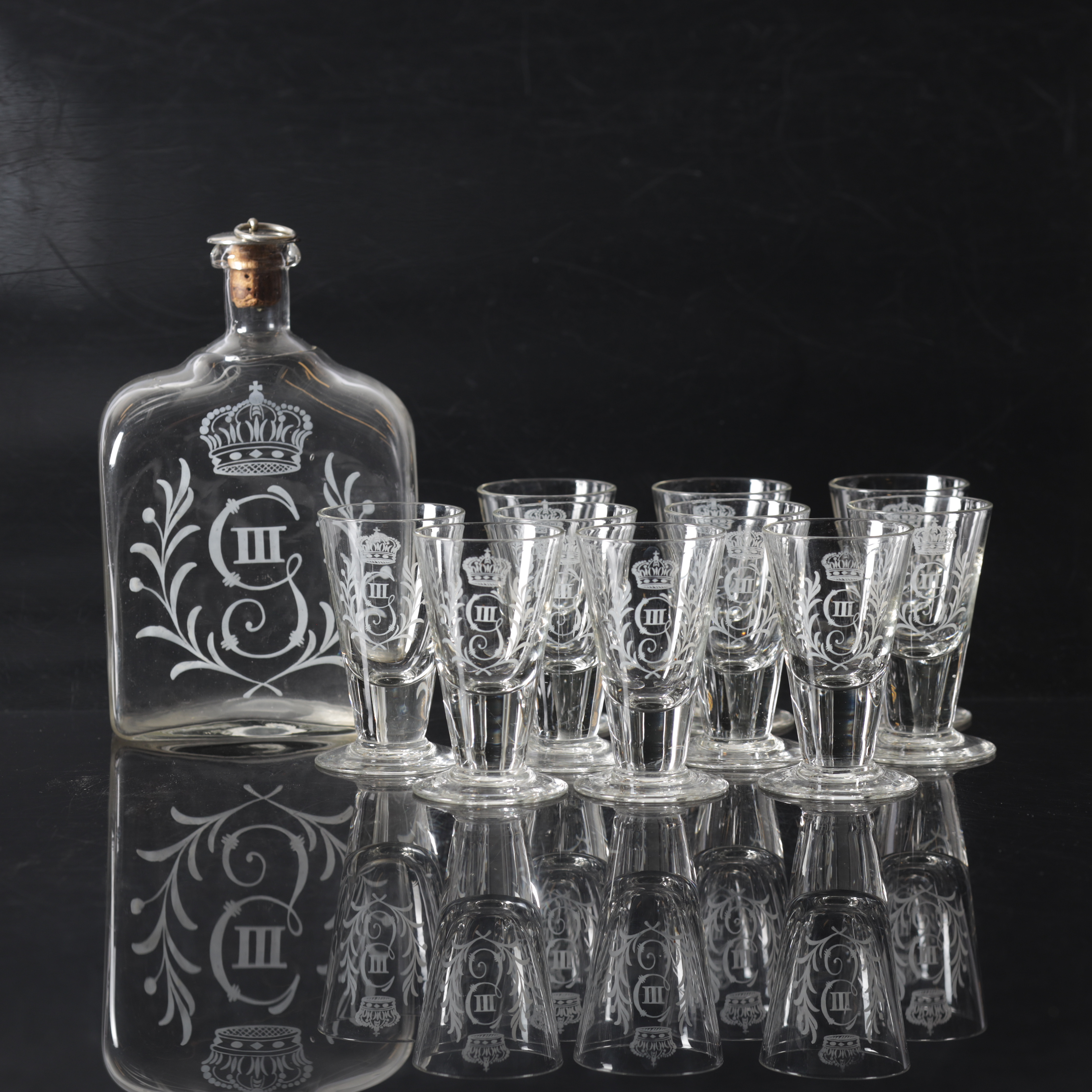 KARAFF & SNAPPSGLAS, 11 delar, "Gustv III", Reijmyre.