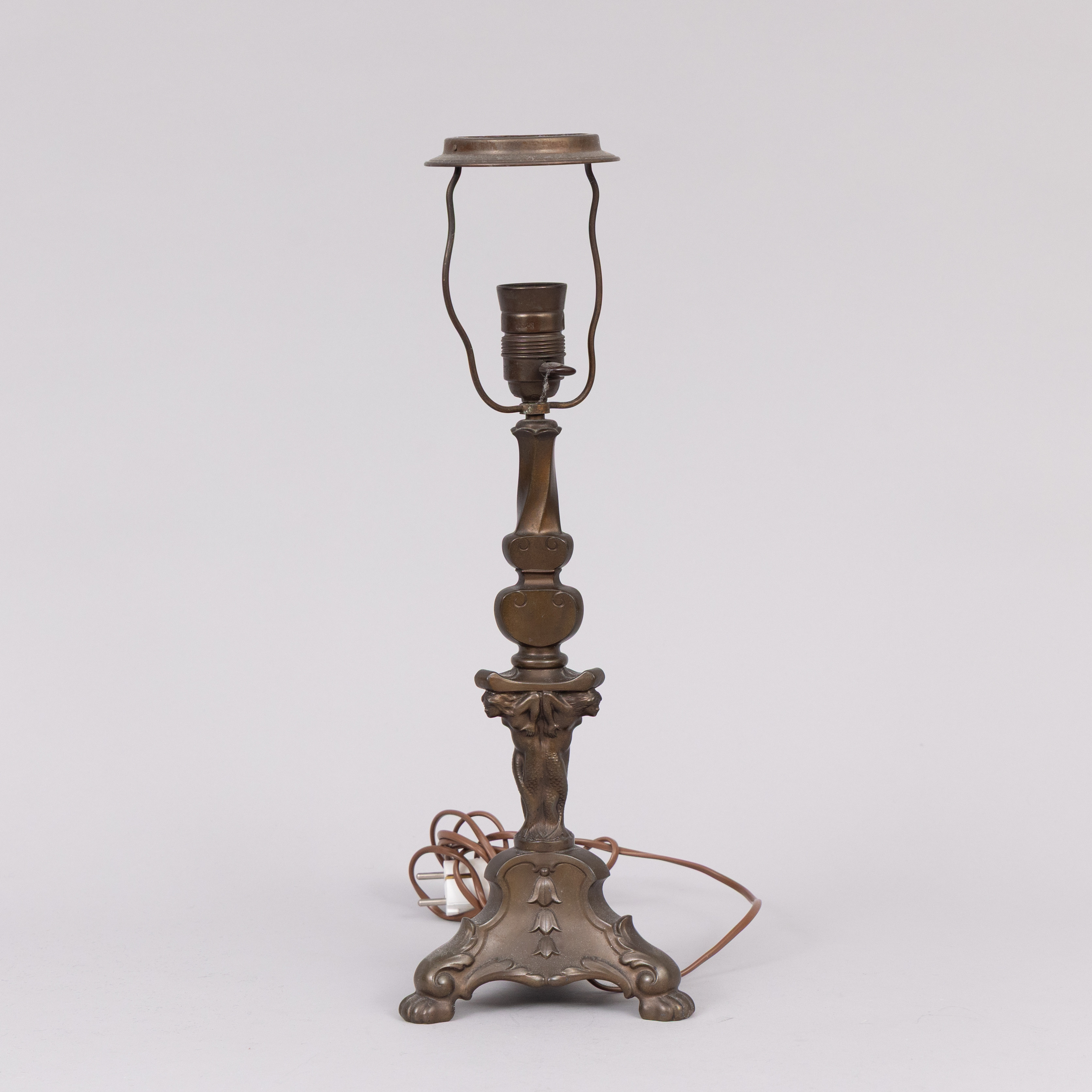 LAMPFOT i gjutjärn, senempir, 1900-talets mitt.