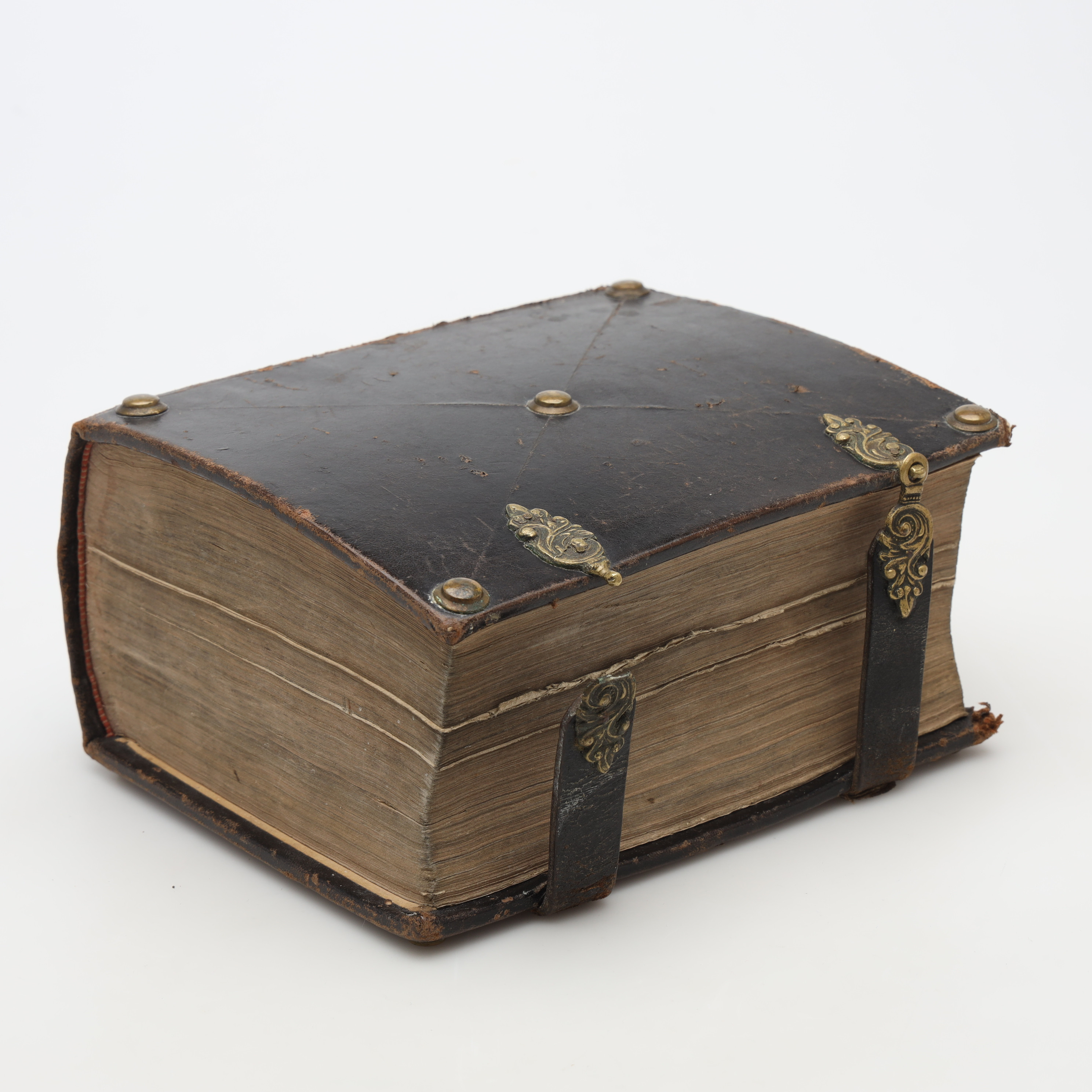 BIBEL, "Tat Ailes Tjalog, Carolen Gust. Nordinen, Hernösandesne, Trukkeriasne, 1811".