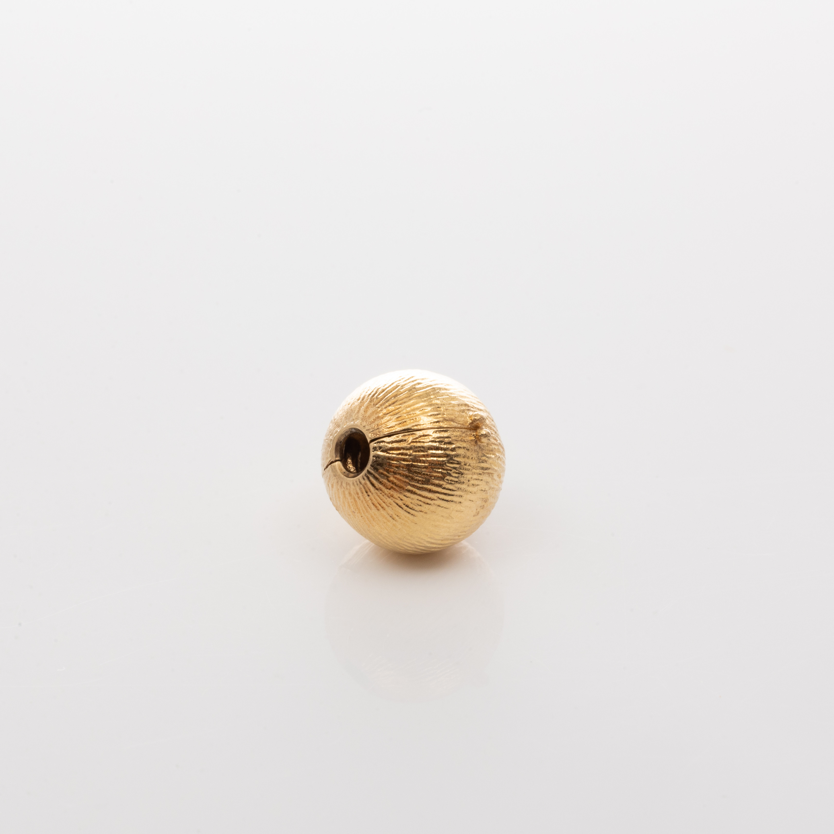 OLE LYNGGAARD. Lås, 18K guld, Danmark.