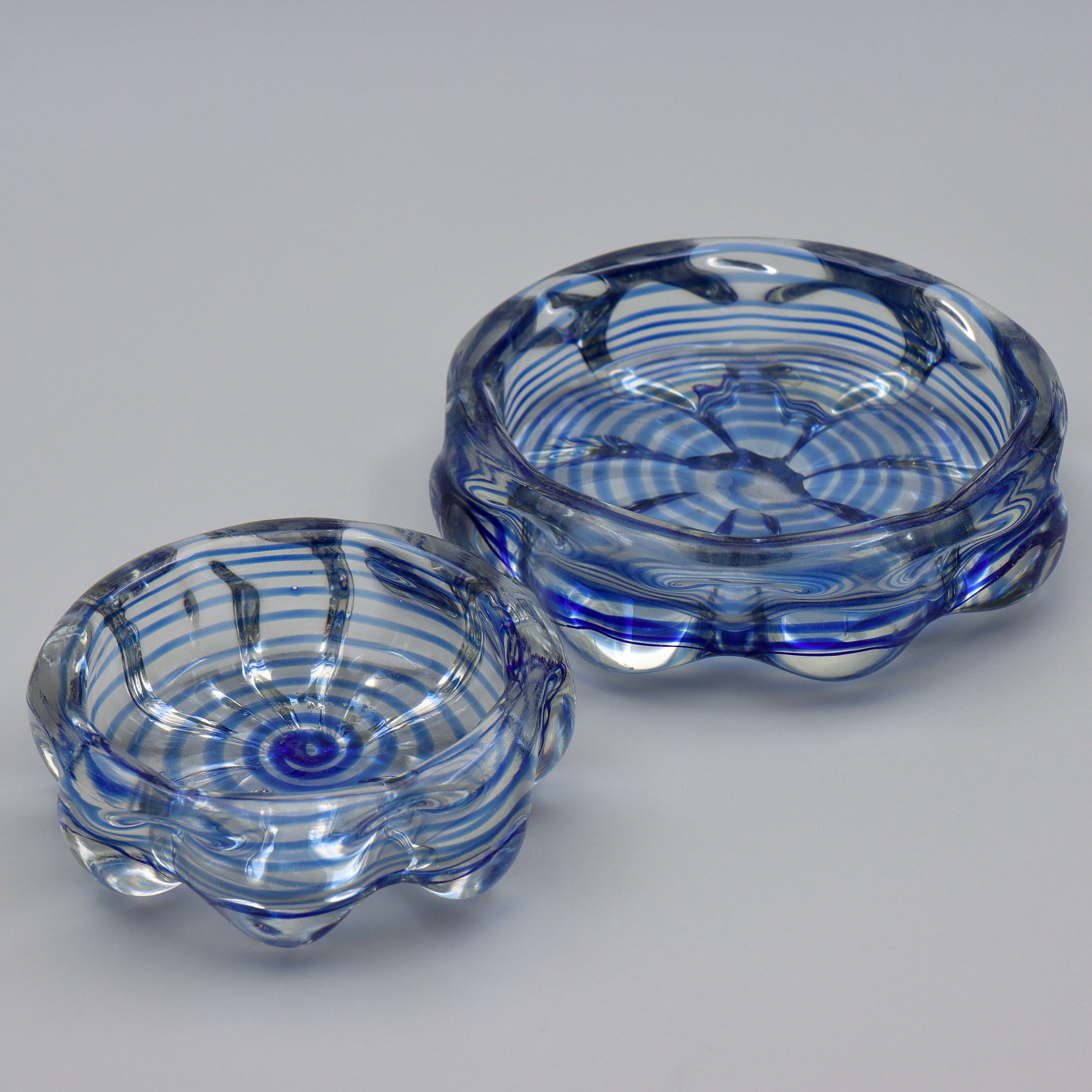 ENERYDA GLASBRUK (1956-1992) 2 SKÅLAR / ASKFAT.