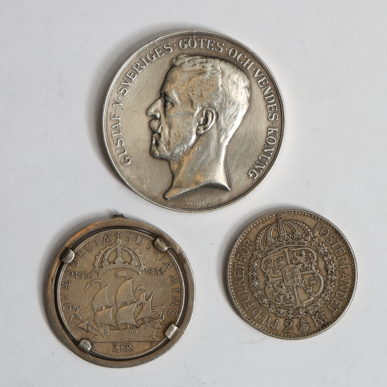 MEDALJ, "För hästafvelns främjande", 1939, och mynt totalvikt ca 65gram.