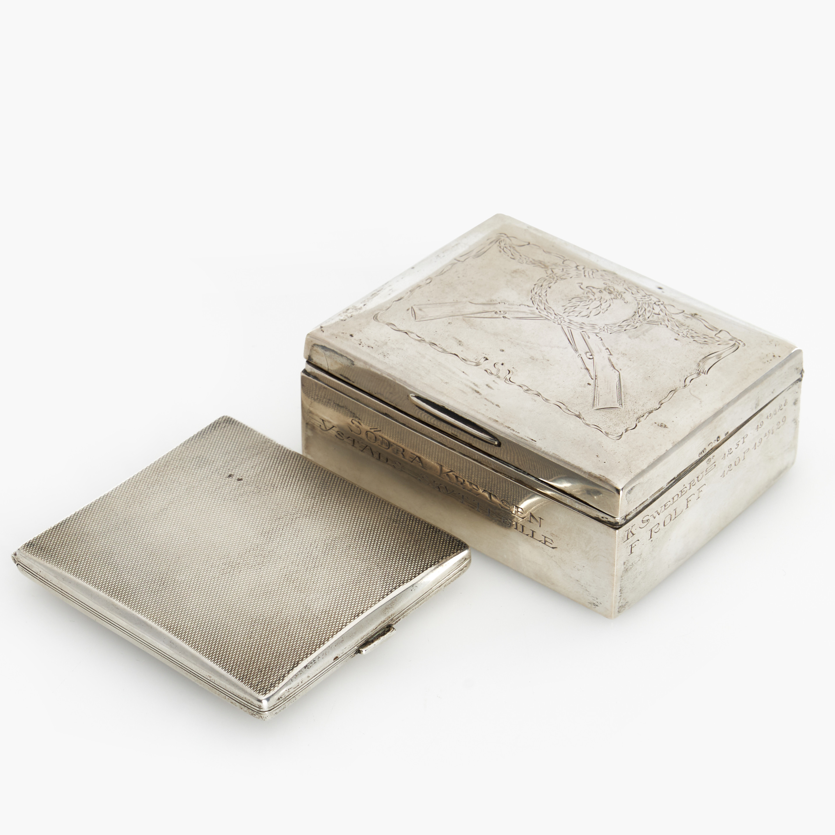 CIGARETTETUI samt CIGARRSKRN, delvis sterlingsilver, svenska importstämplar, 1900-talets första del.