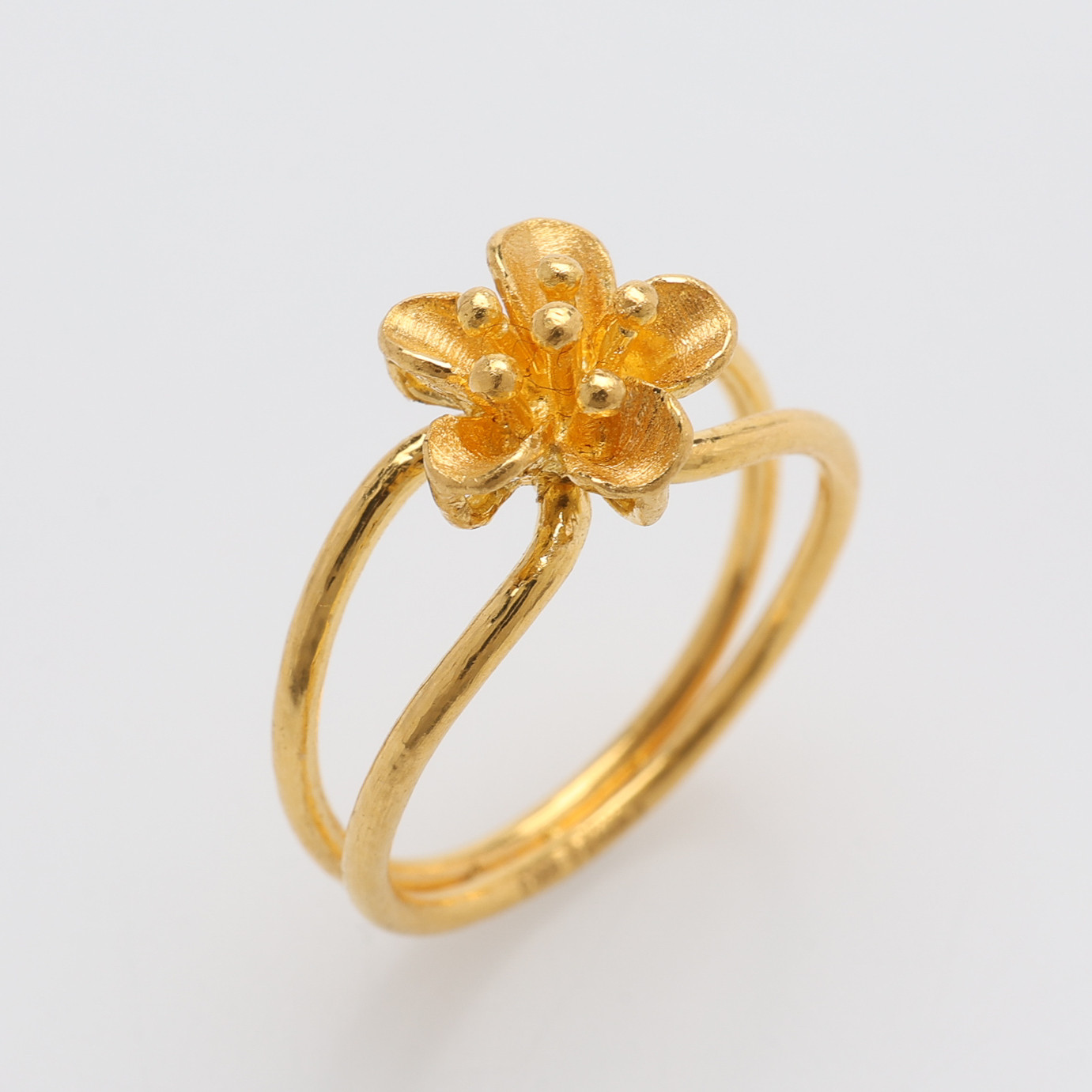RING, 24K GULD, VIKT CA 4,2 GRAM.