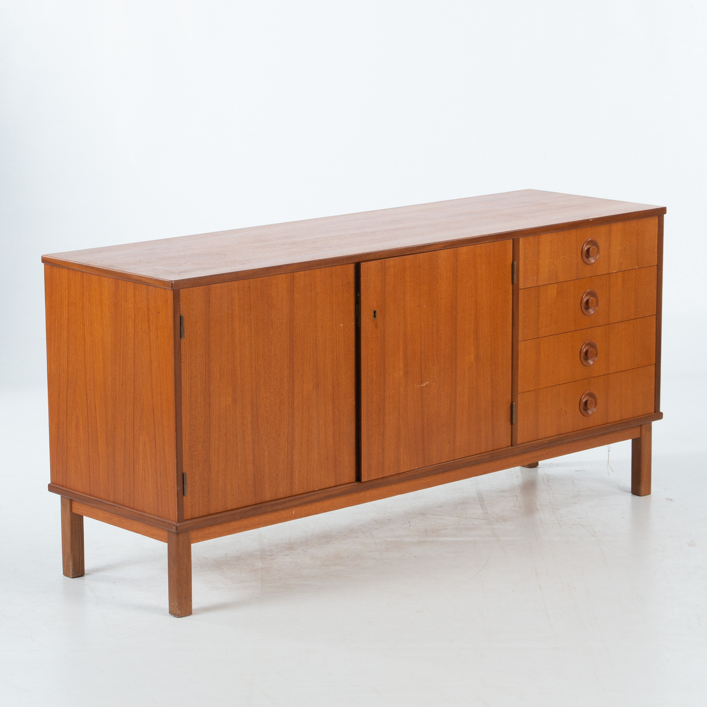 SIDEBOARD, teak, Skandinavien, 1960-tal.