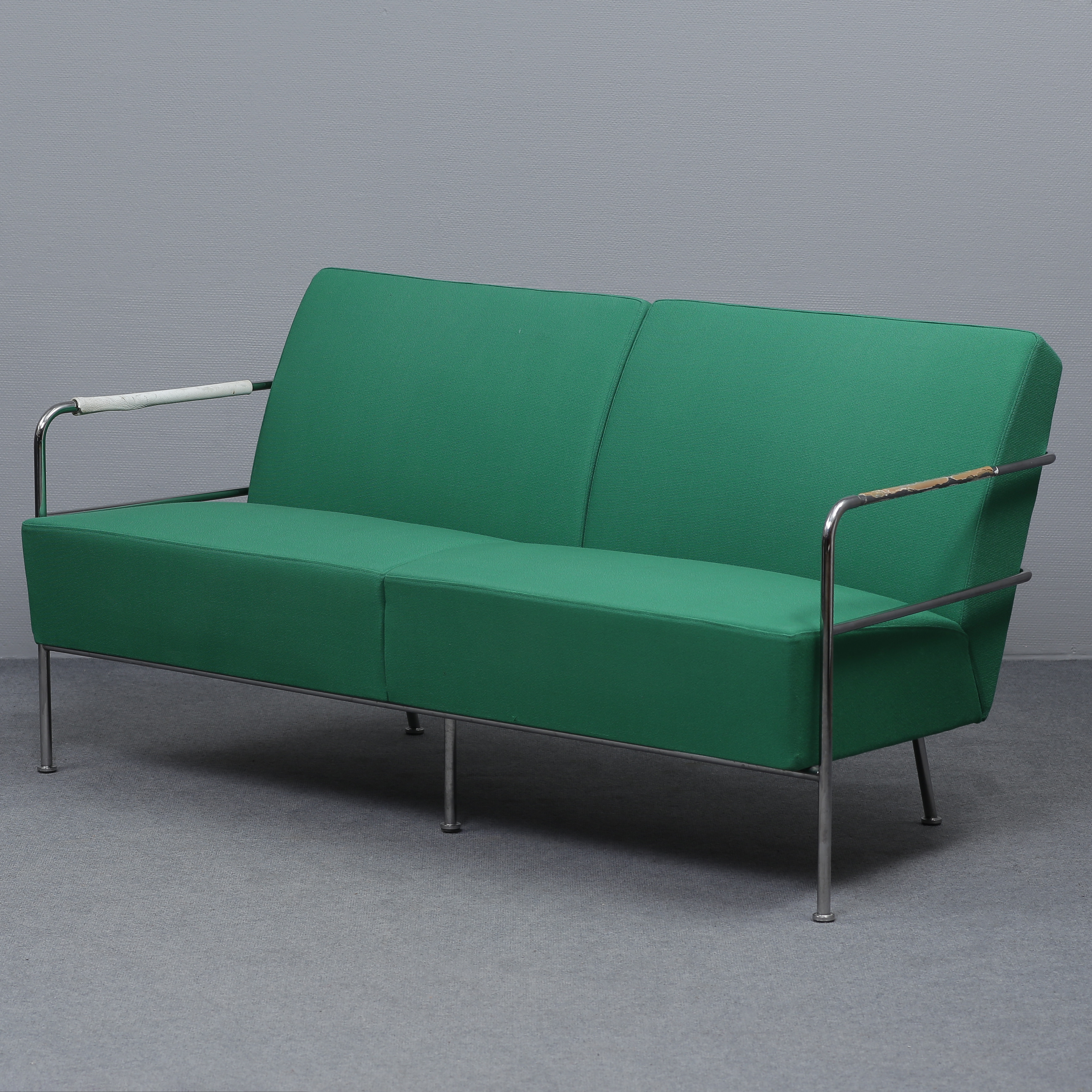 GUNILLA ALLARD. "CINEMA" SOFFA, MINIMALISTISK DESIGN, FORMGIVEN AV GUNILLA ALLARD FÖR LAMMHULTS.