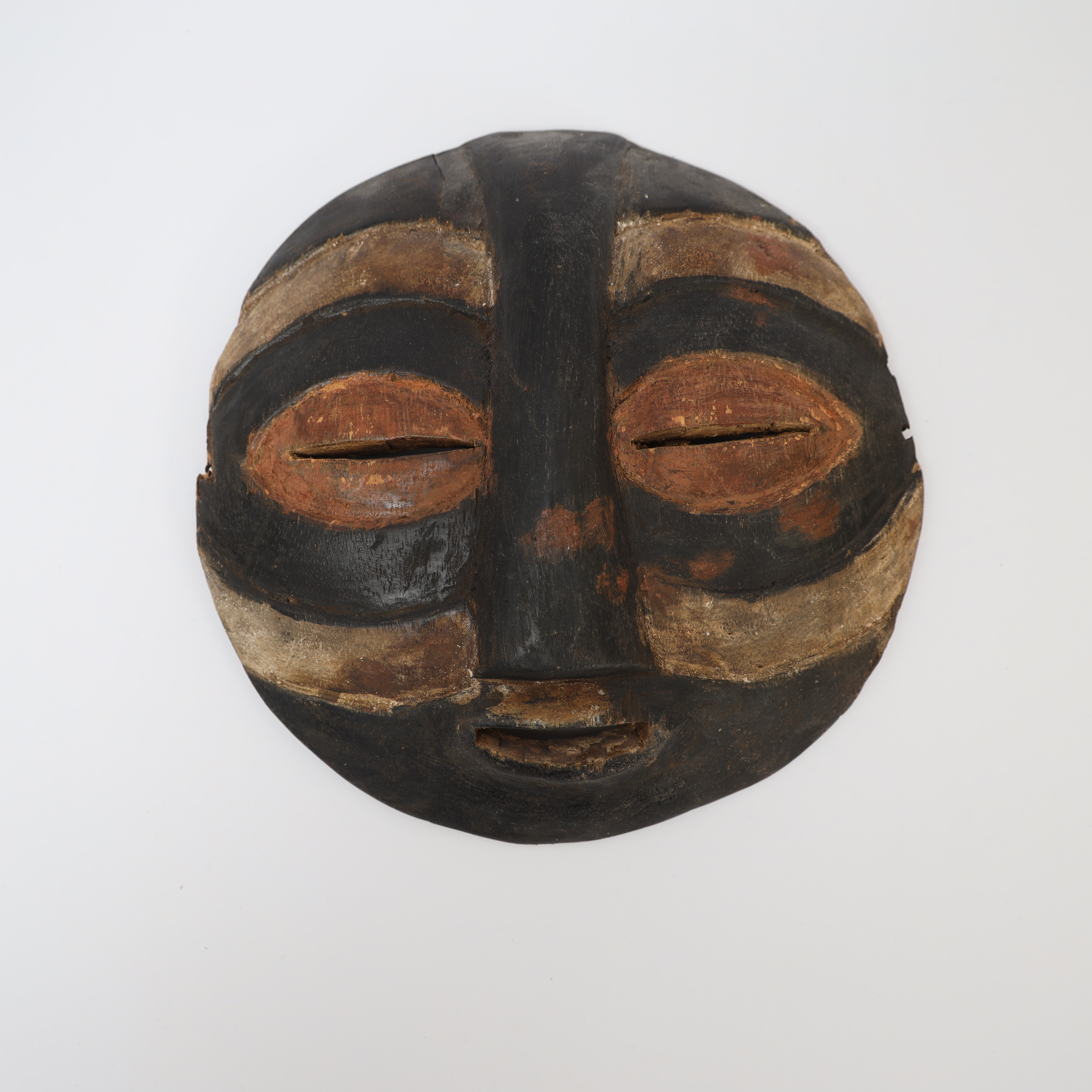 MASK, afrika, 1900-tal, skuret och bemålat trä.